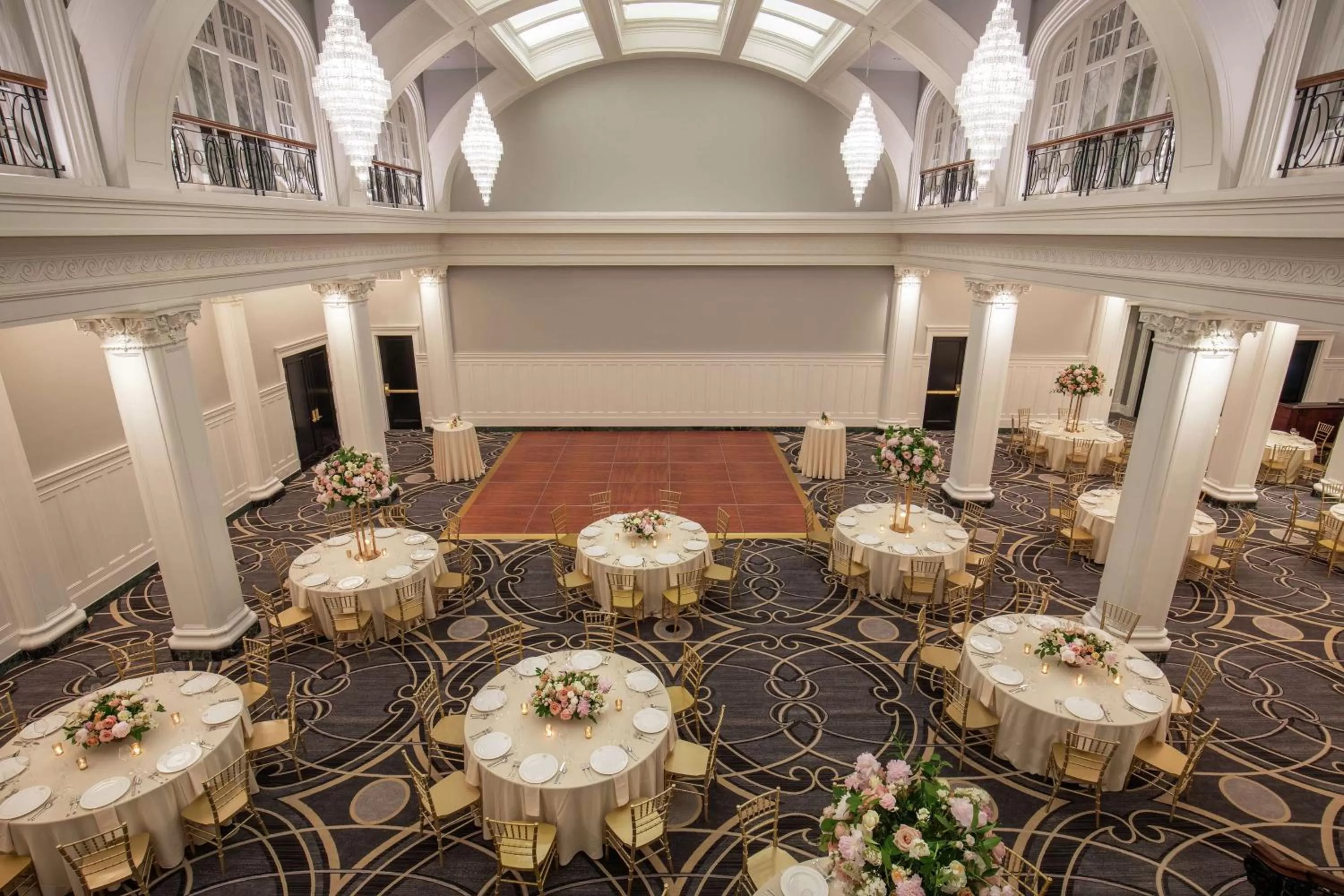 Dining area in The Virginian Lynchburg, Curio Collection By Hilton
