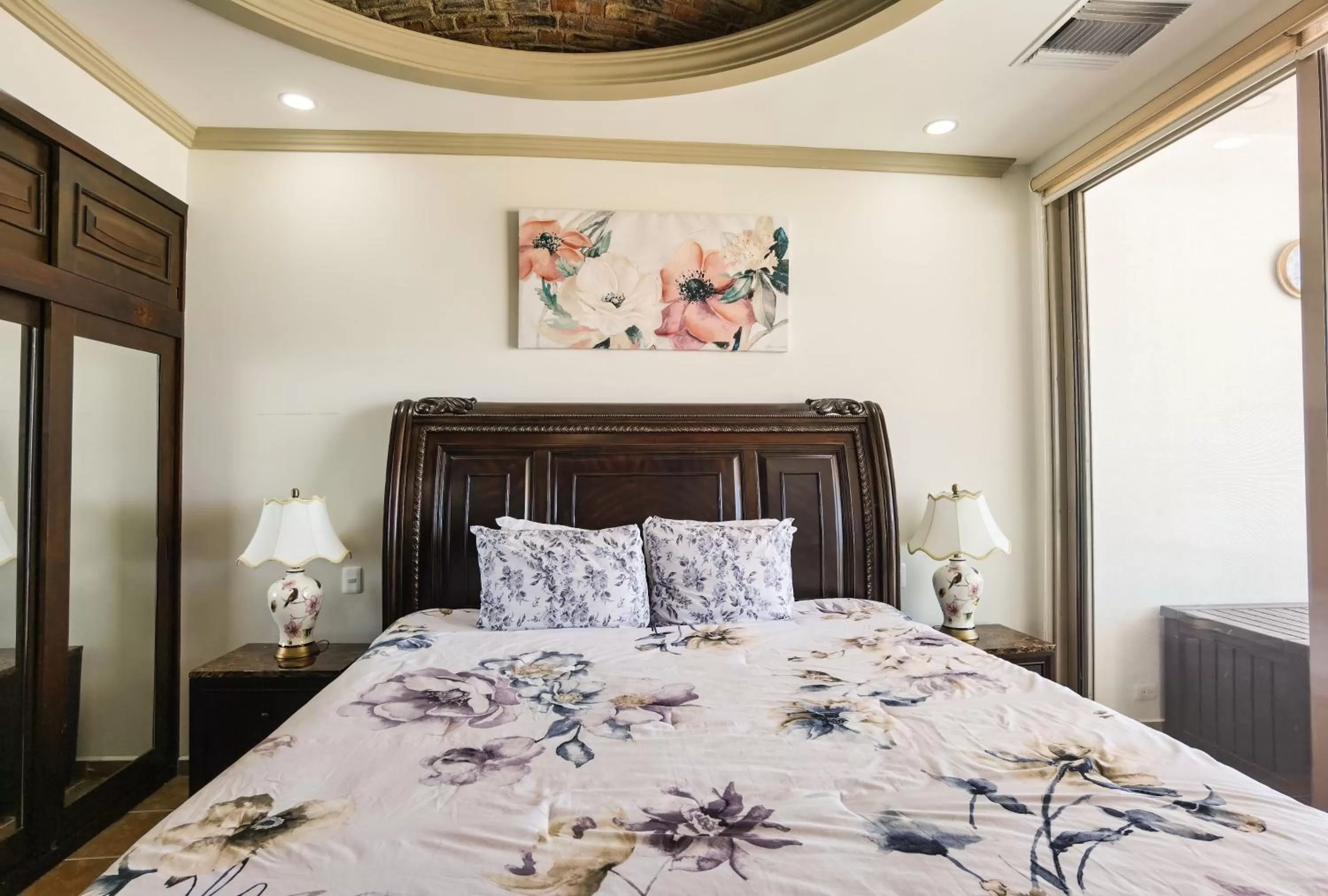 Three-Bedroom Apartment in Esmeralda Beach Resort