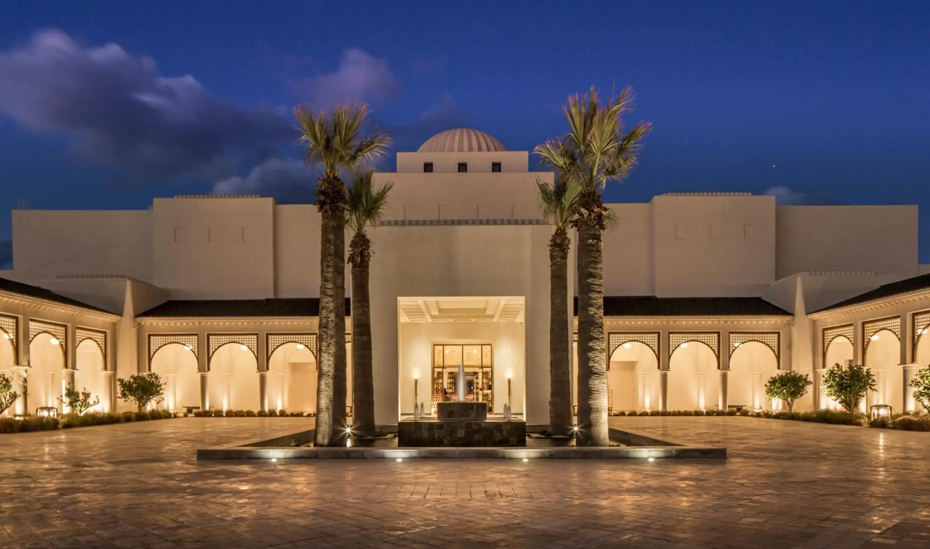 Facade/entrance in Four Seasons Hotel Tunis Facade/entrance in Four Seasons Hotel Tunis