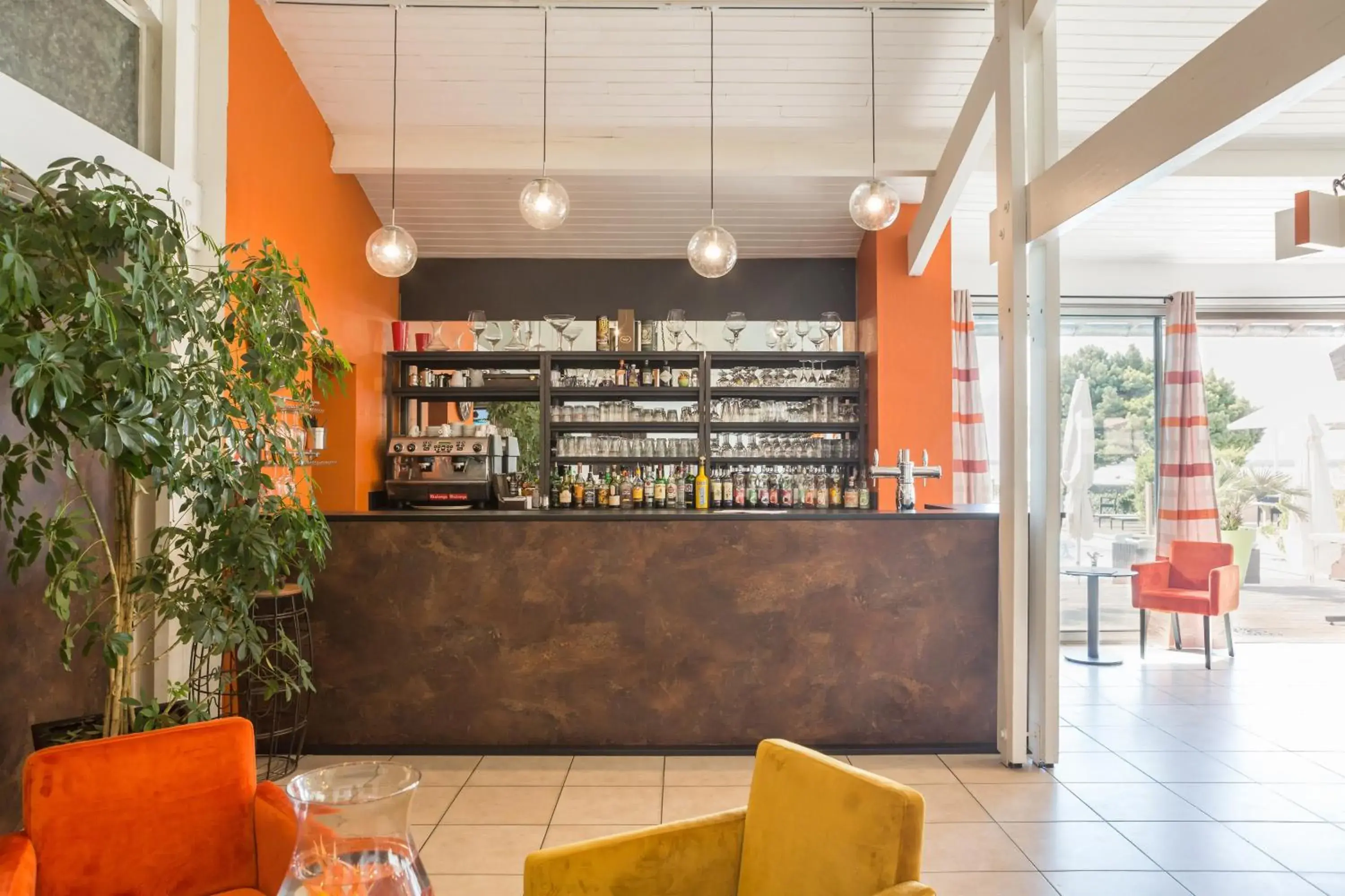 Lobby or reception, Lounge/Bar in Hôtel Restaurant La Citadelle