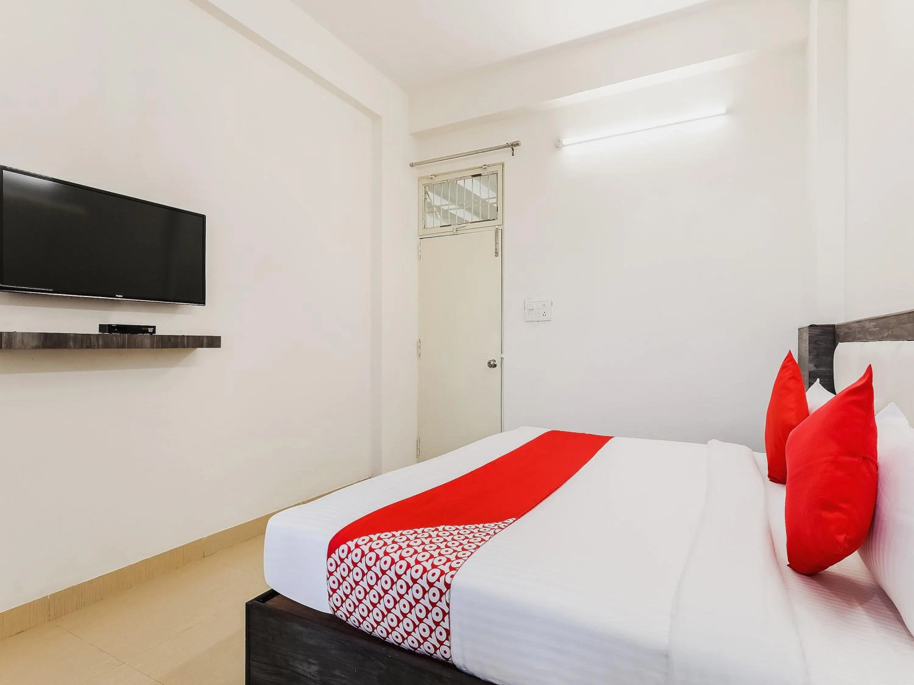 TV and multimedia, Bed in Tunez