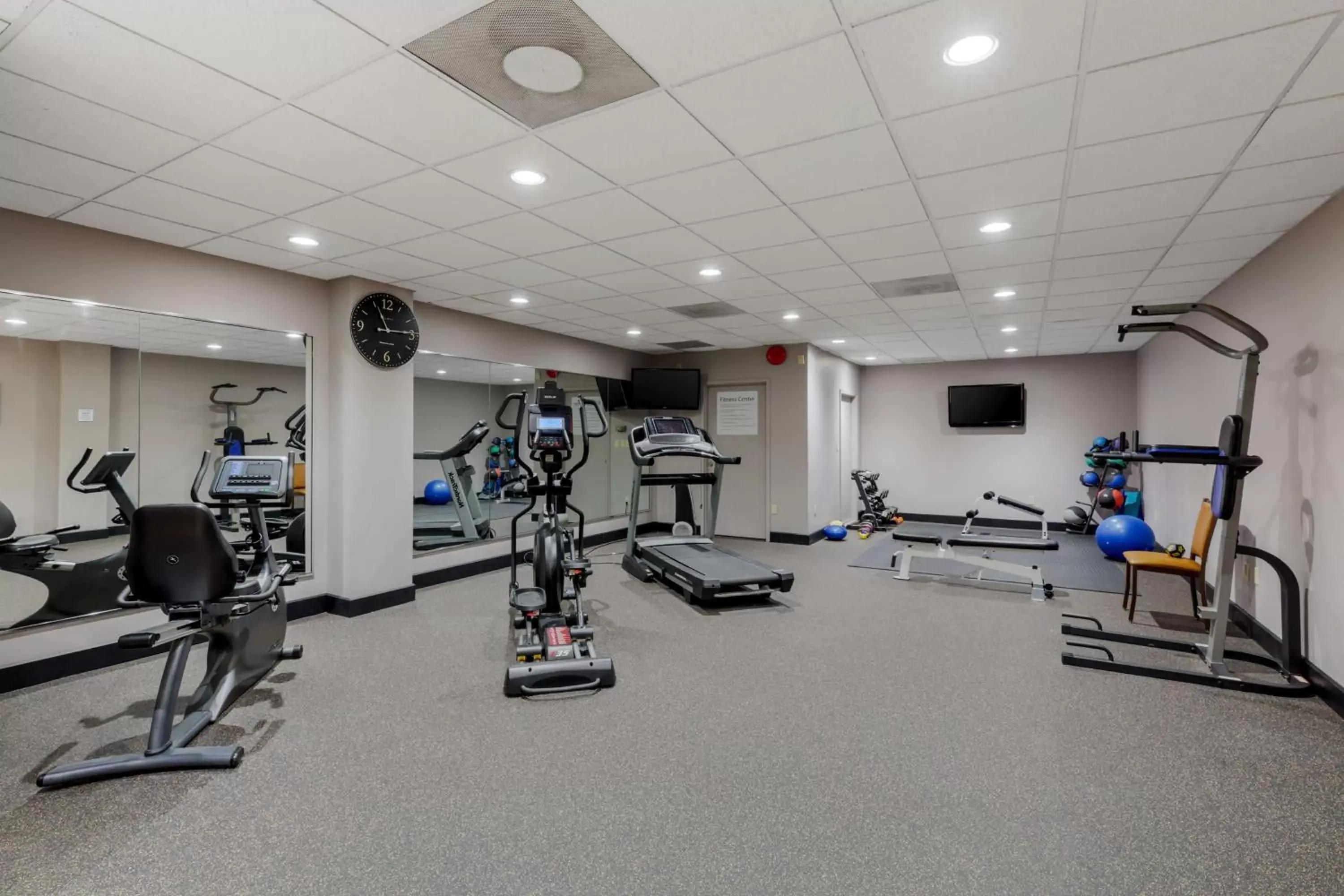 Spa and wellness centre/facilities, Fitness Center/Facilities in Best Western Plus Wooster Hotel & Conference Center