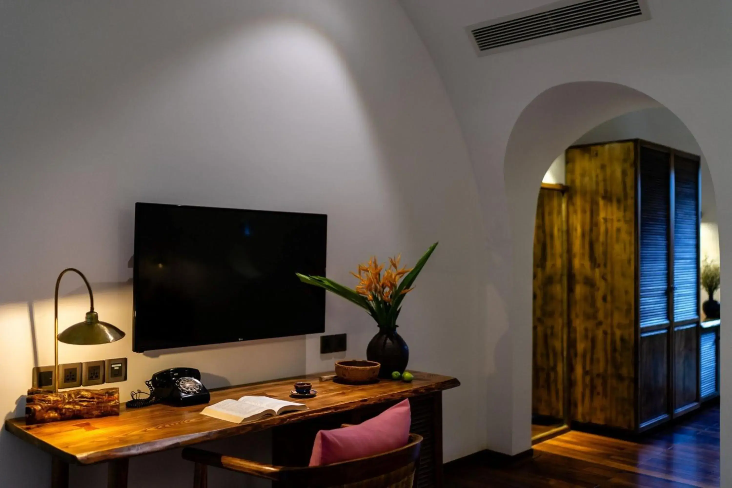 Bedroom, TV/Entertainment Center in Anmira Resort & Spa Hoi An