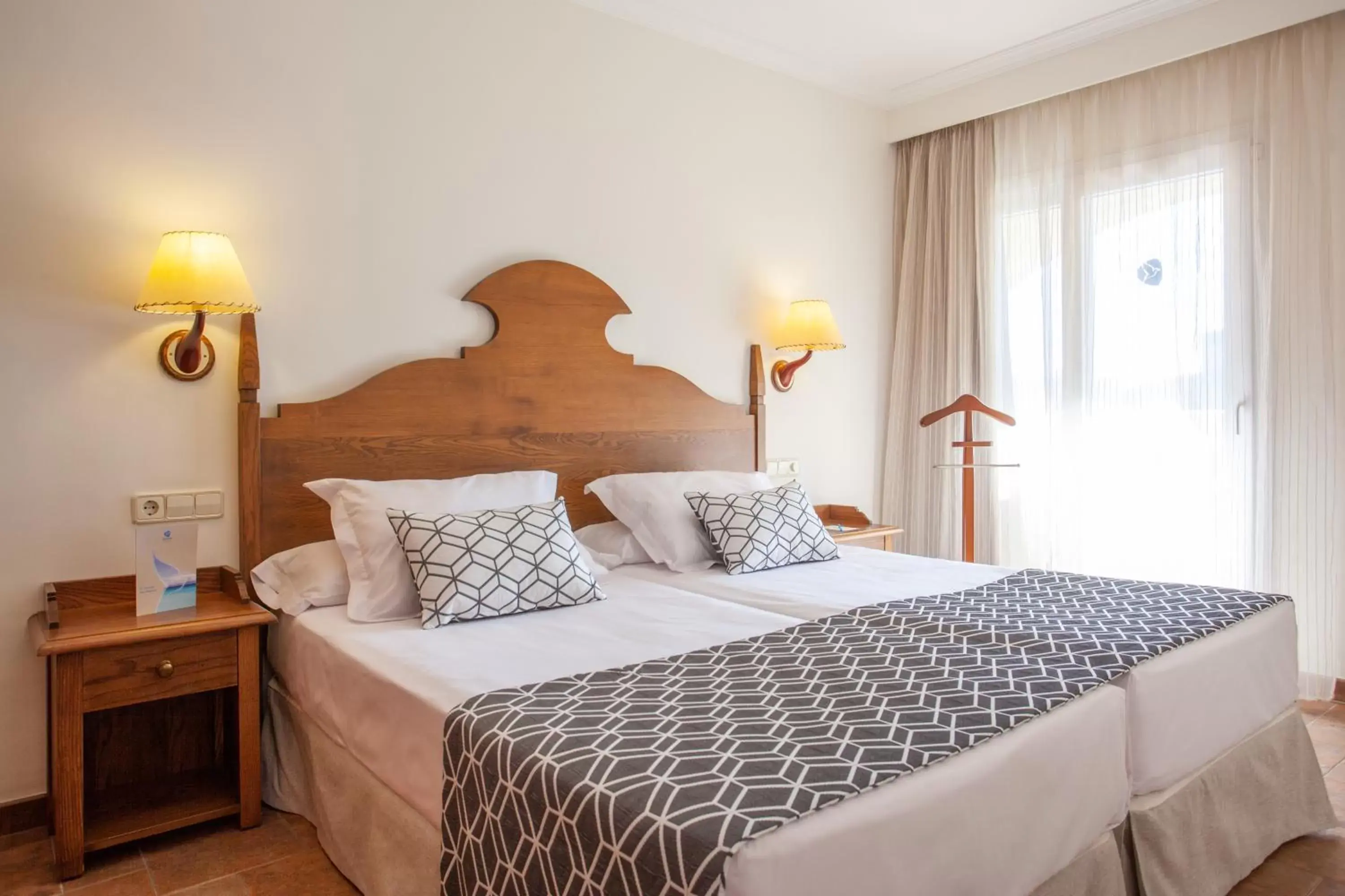 Bedroom in Grupotel Nilo & Spa