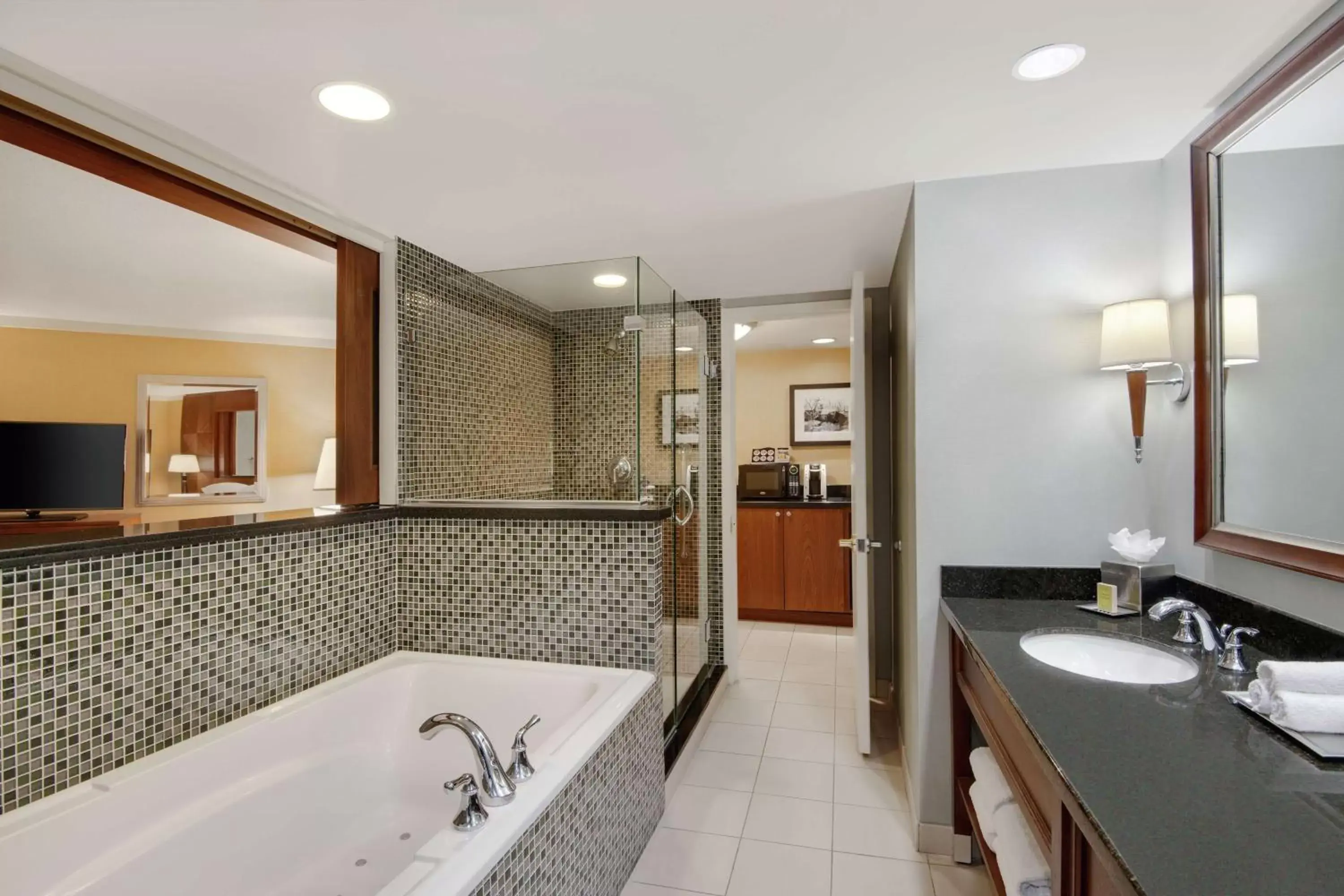 Bathroom in Hilton Stamford Hotel & Executive Meeting Center