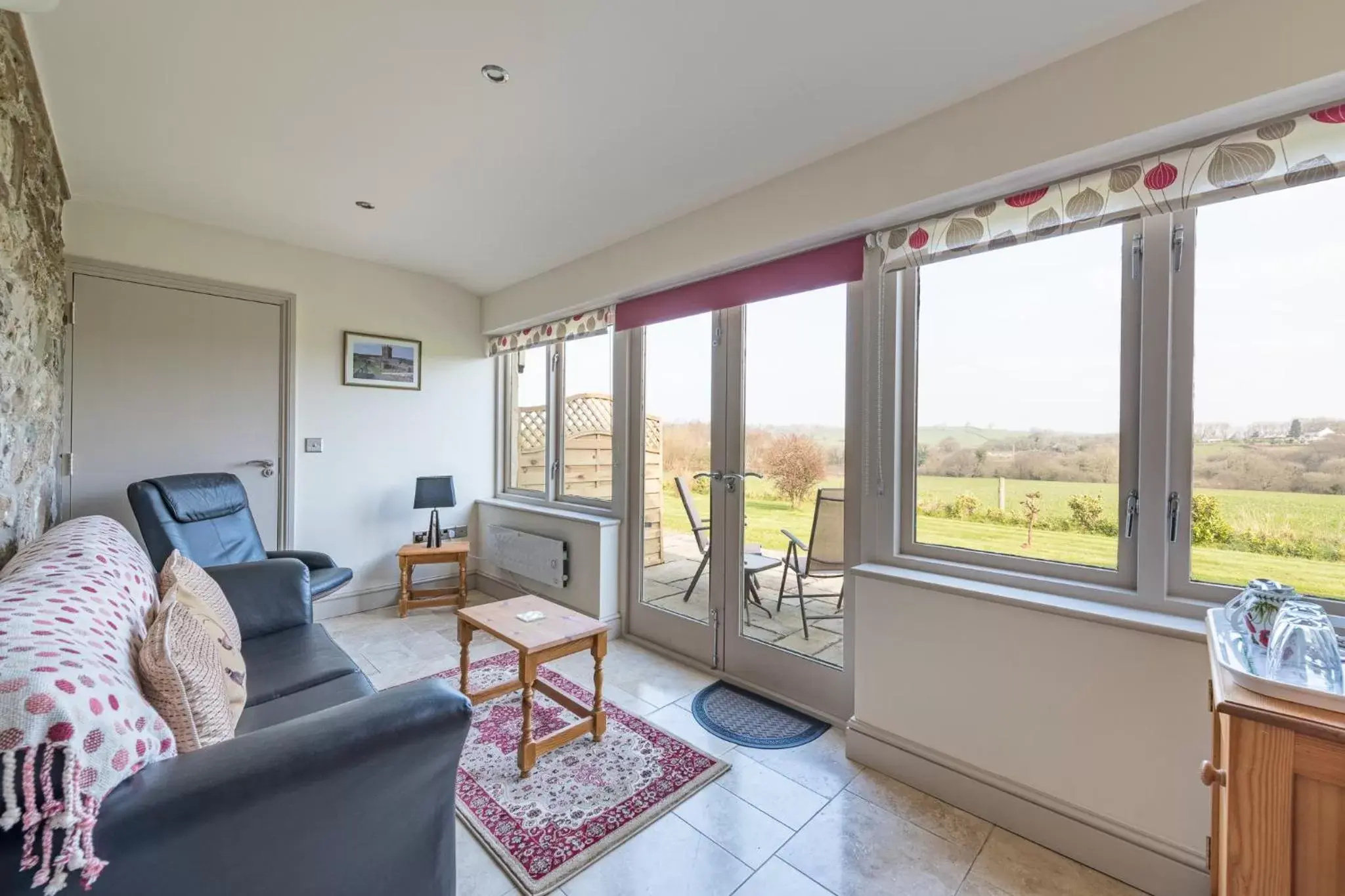 Seating Area in Canaston Oaks