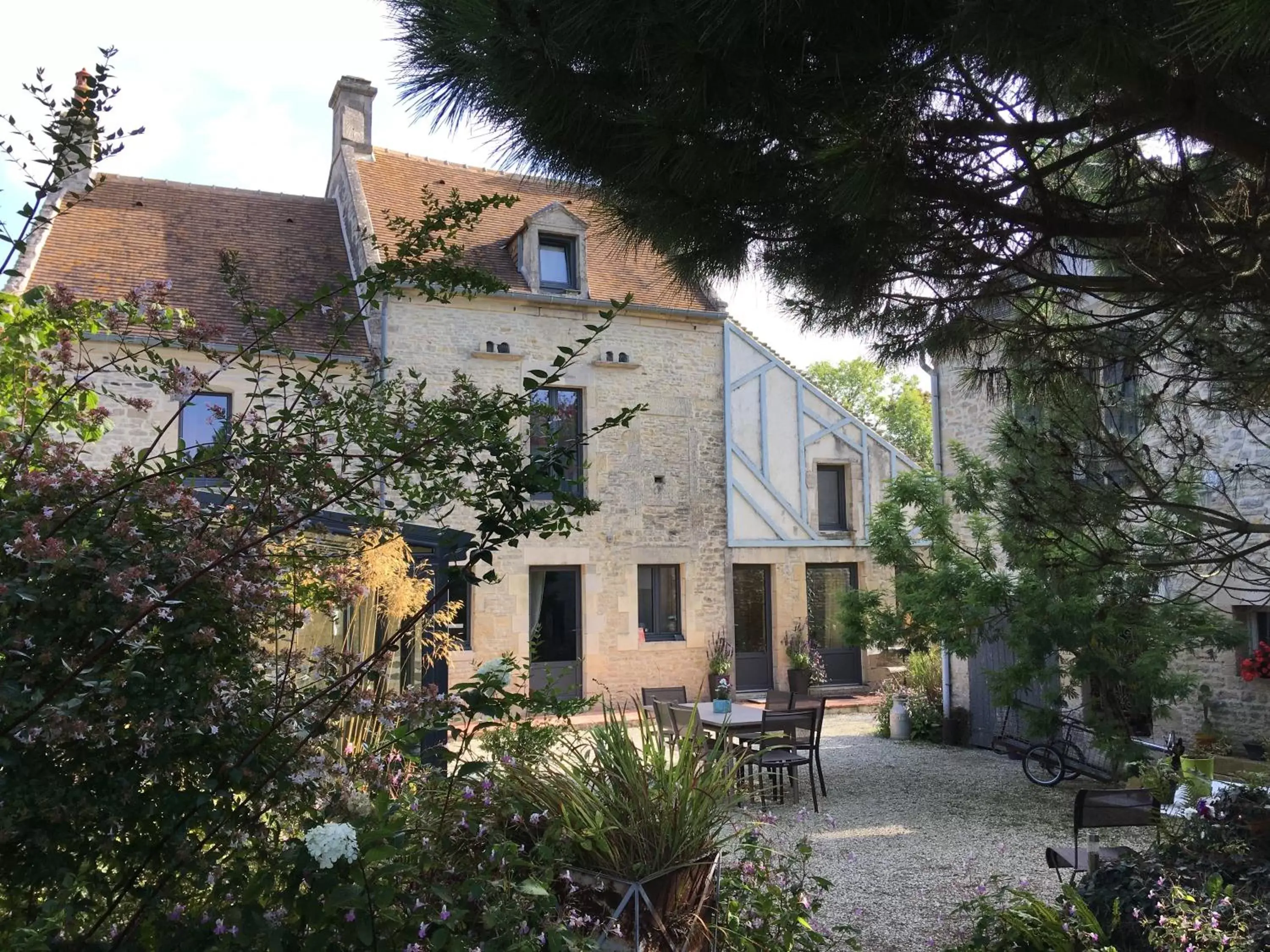 Facade/entrance, Property Building in Le mas Normand