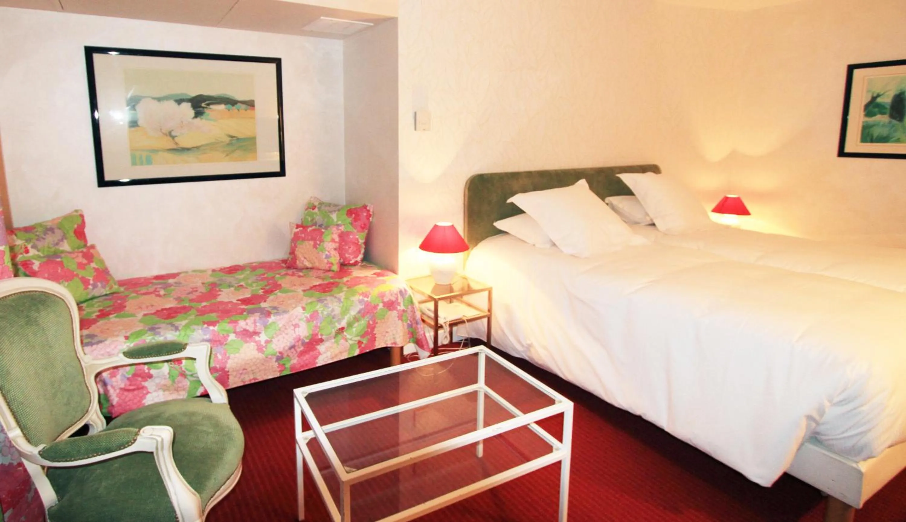 Photo of the whole room, Bed in Hostellerie Du Grand Saint Antoine