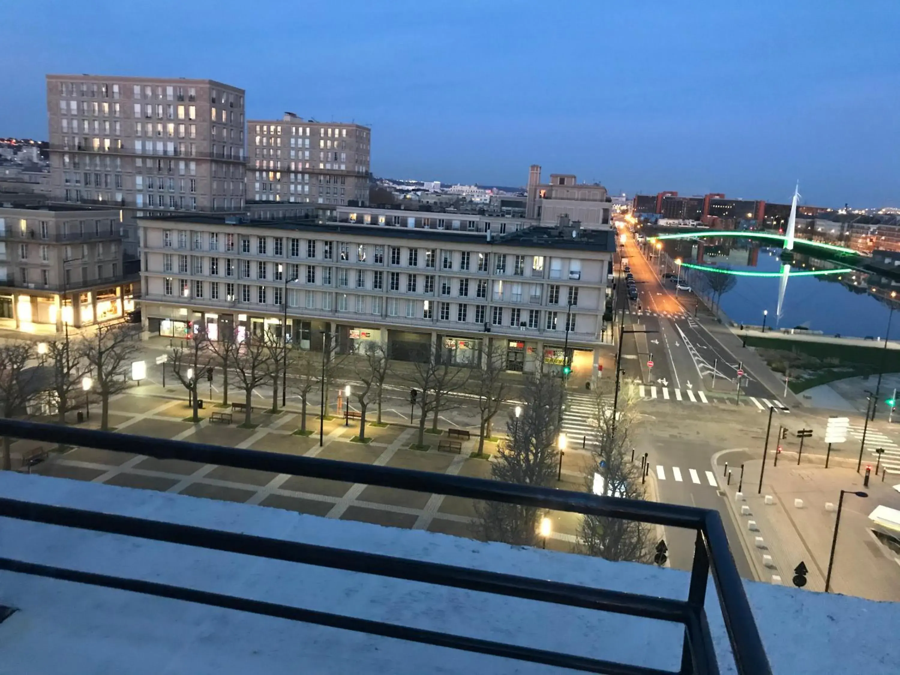 Patio, Property Building in Best Western Art Hotel