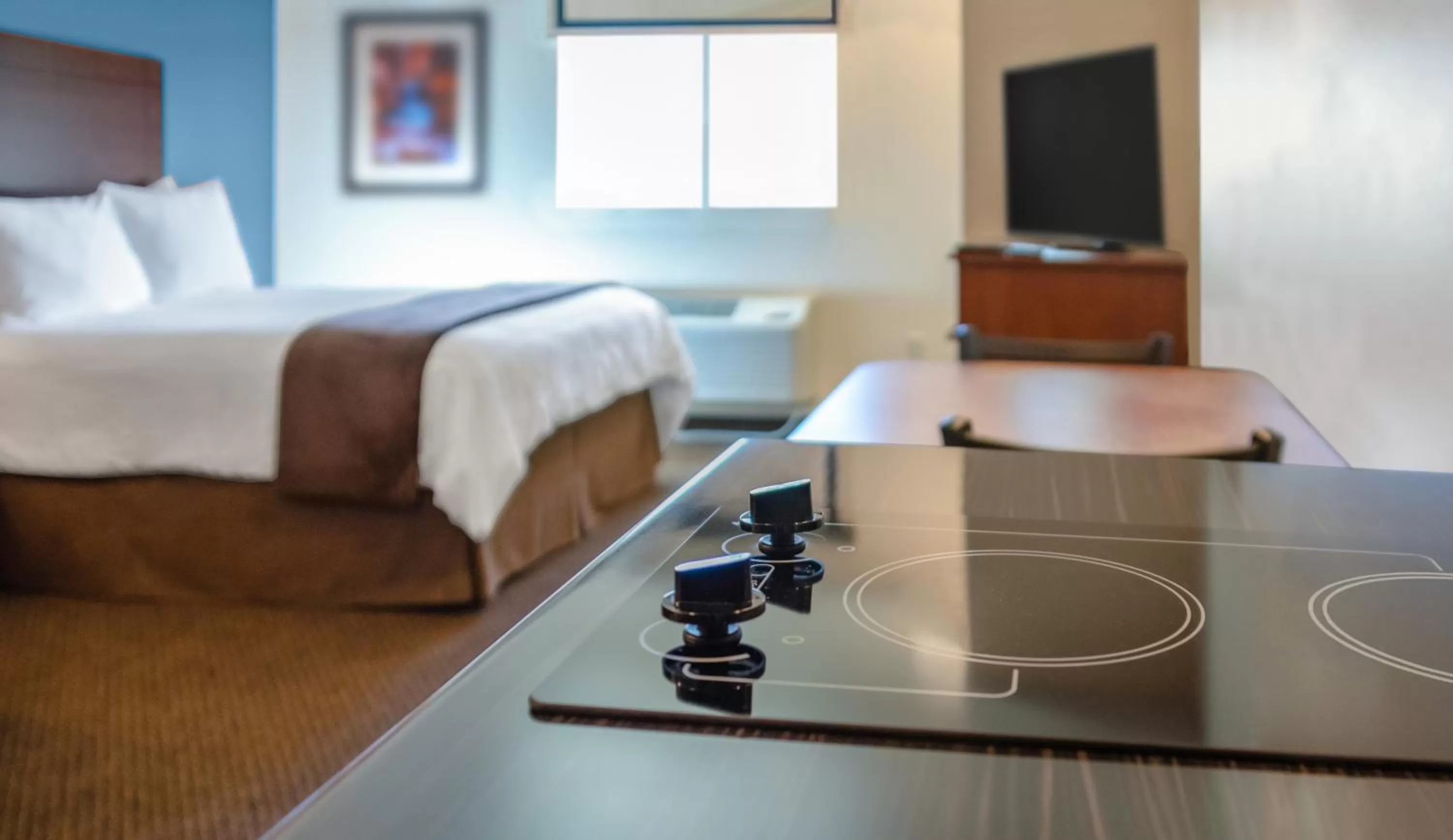 1 Queen Bed - Hearing Impaired with Recliner in My Place Hotel-Rock Springs, WY