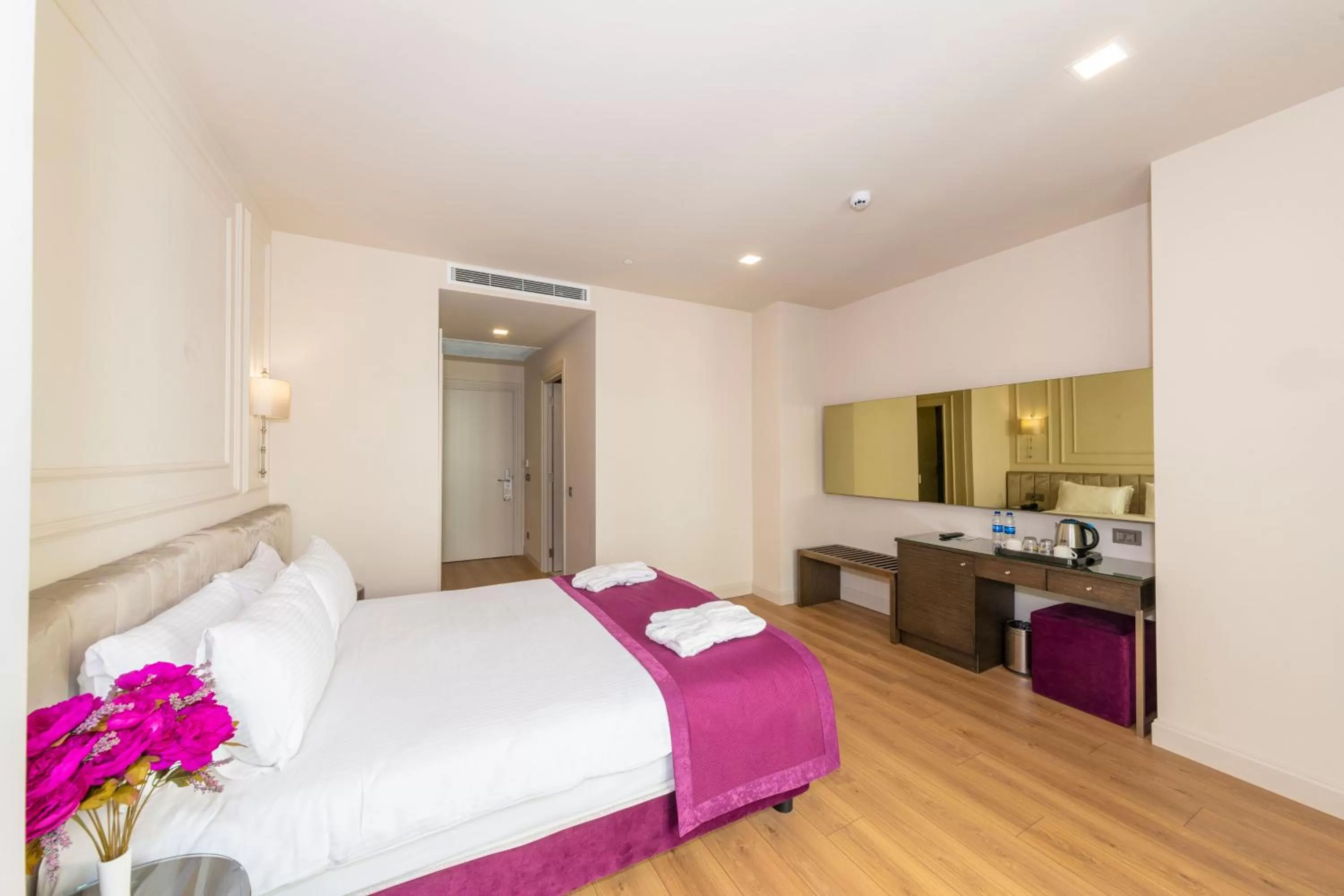 TV and multimedia, Bed in The Hotel Beyaz Saray & Spa - Special Category