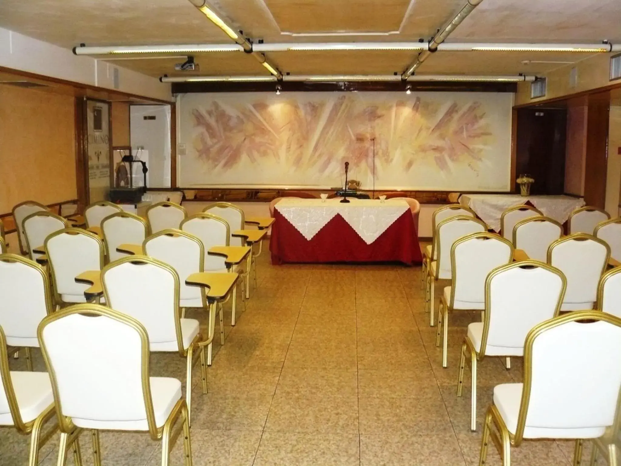 Activities, Banquet Facilities in Hotel Vienna Ostenda e Ristorante il Danubio