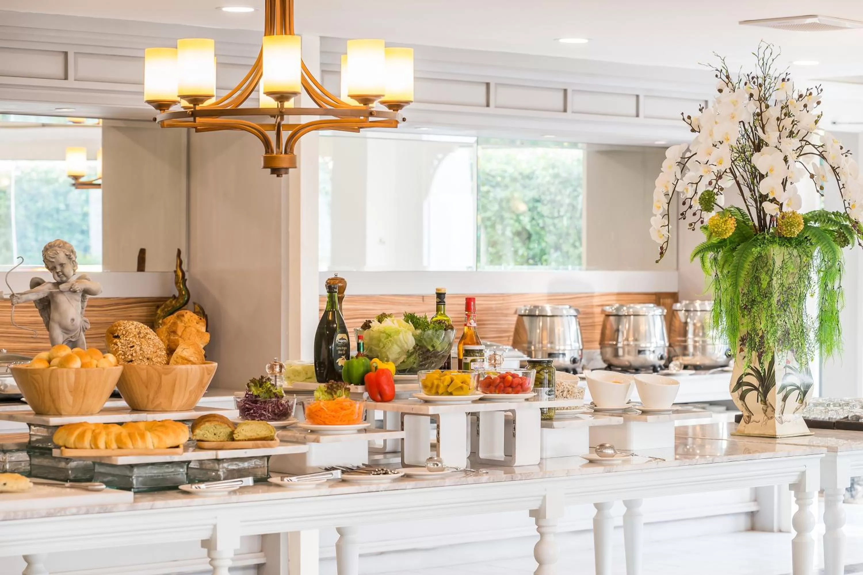 Buffet breakfast in Kalanan Riverside Resort