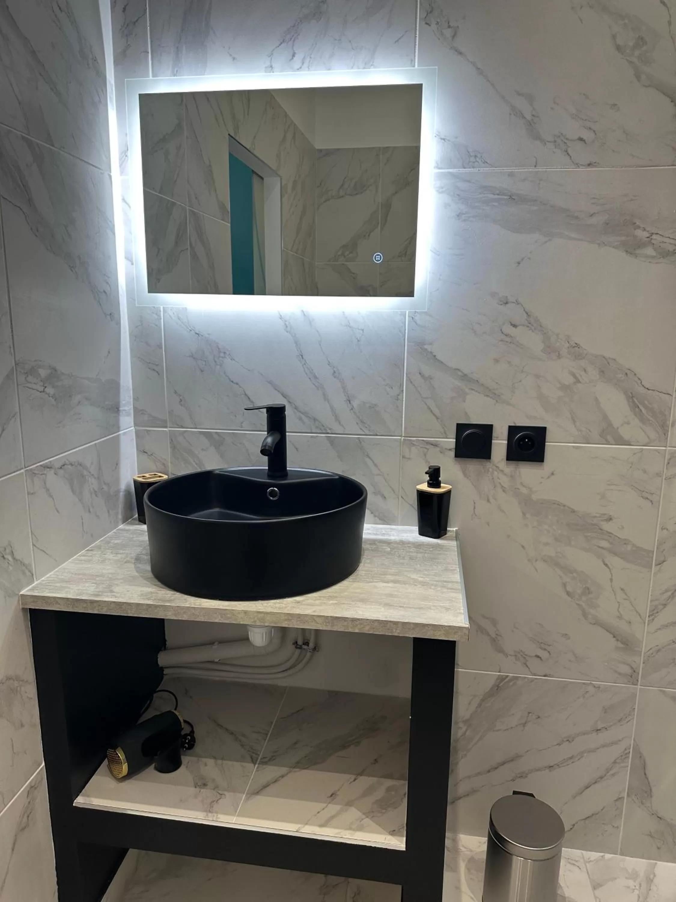 Bathroom in La maison de Giulia Menton