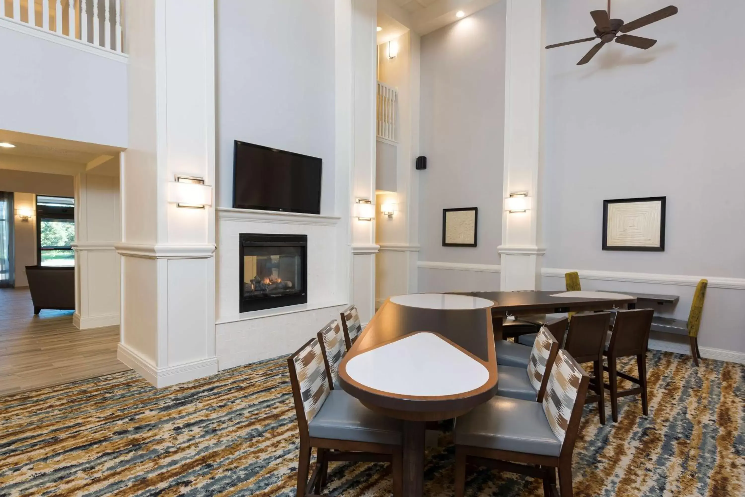 Dining area, Seating Area in Homewood Suites by Hilton Indianapolis Northwest