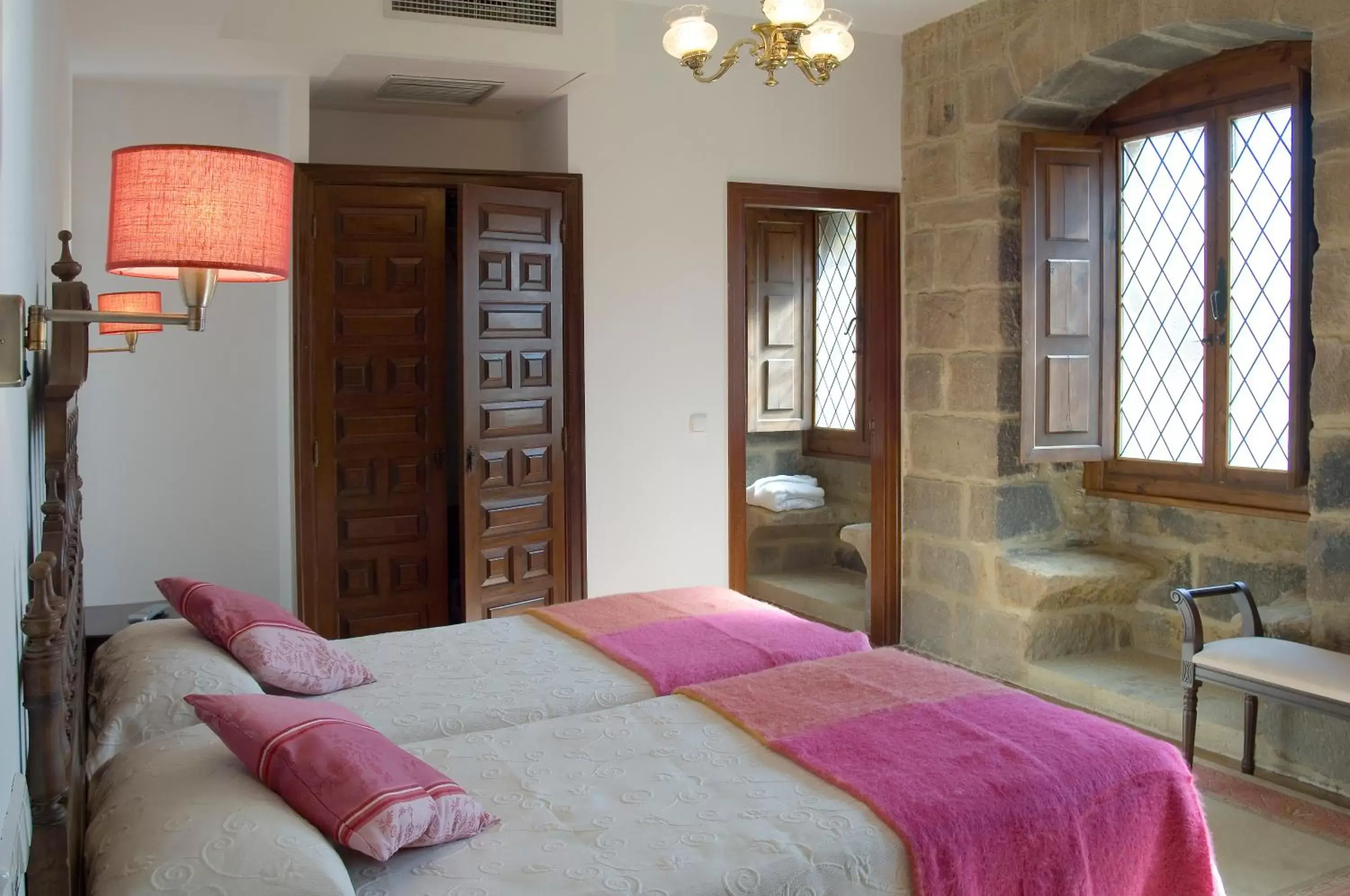 Bedroom, Bed in Saiaz Getaria Hotela