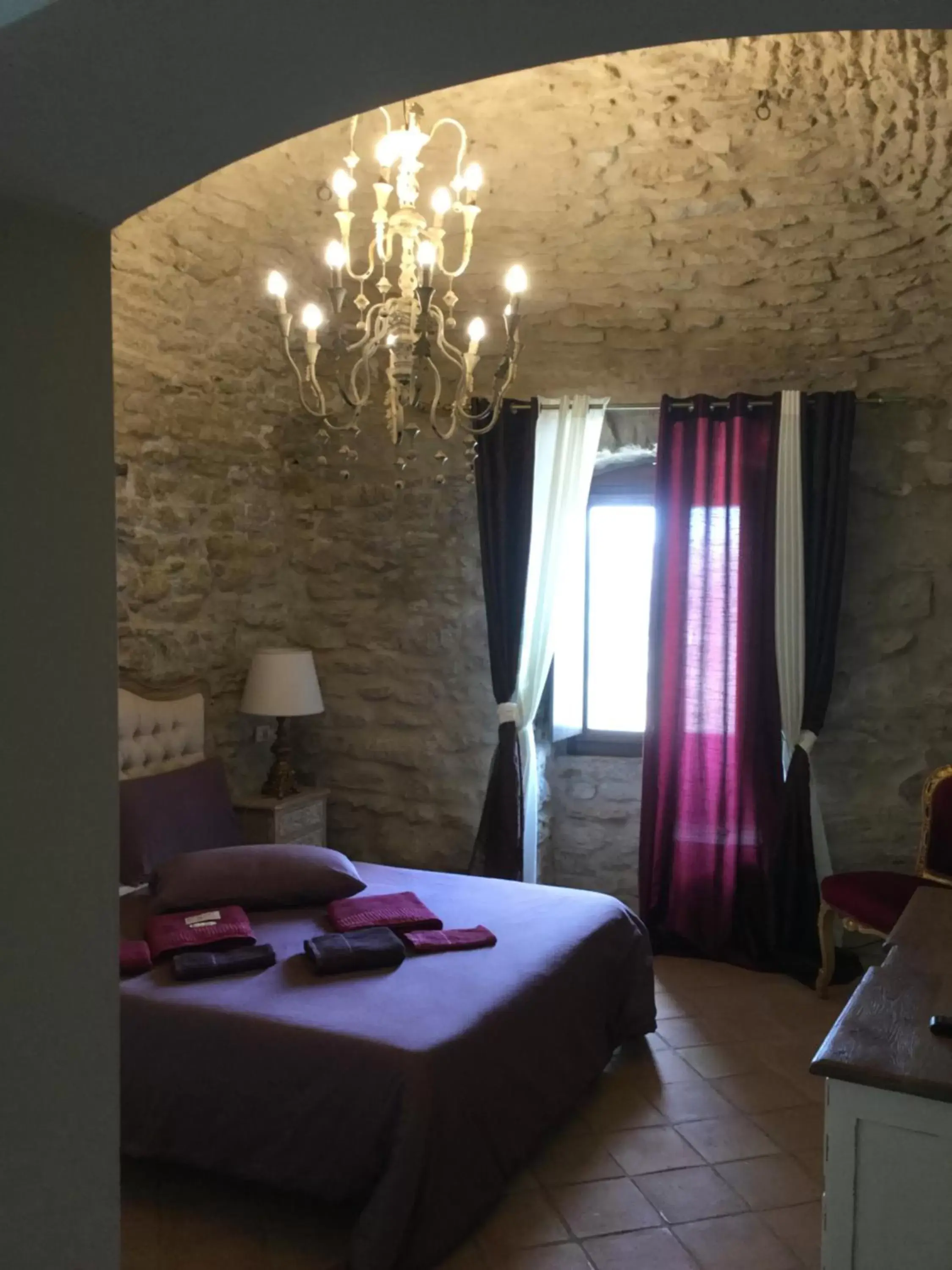 Photo of the whole room, Bed in La Portella