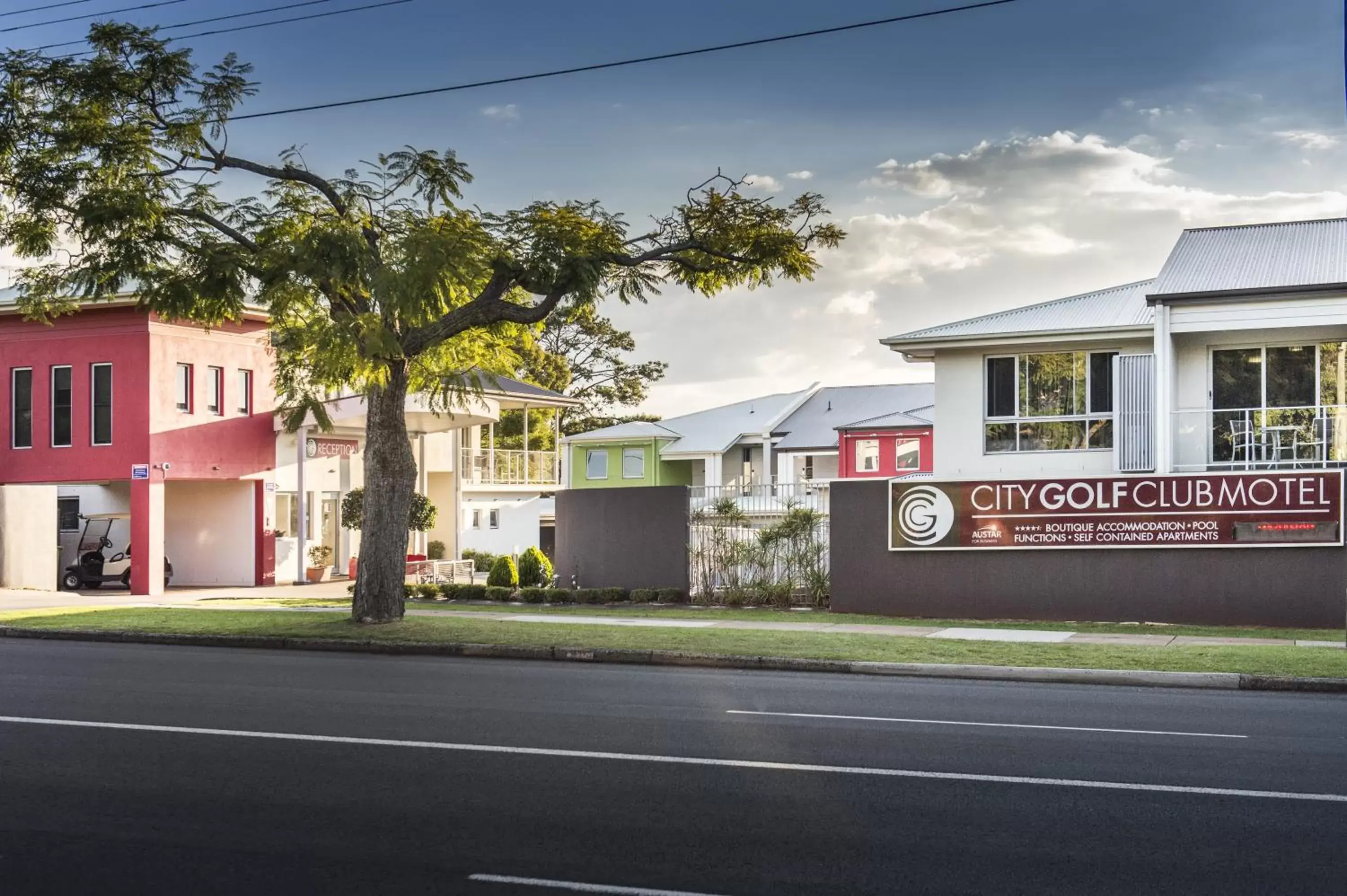 Facade/entrance, Property Building in City Golf Club Motel