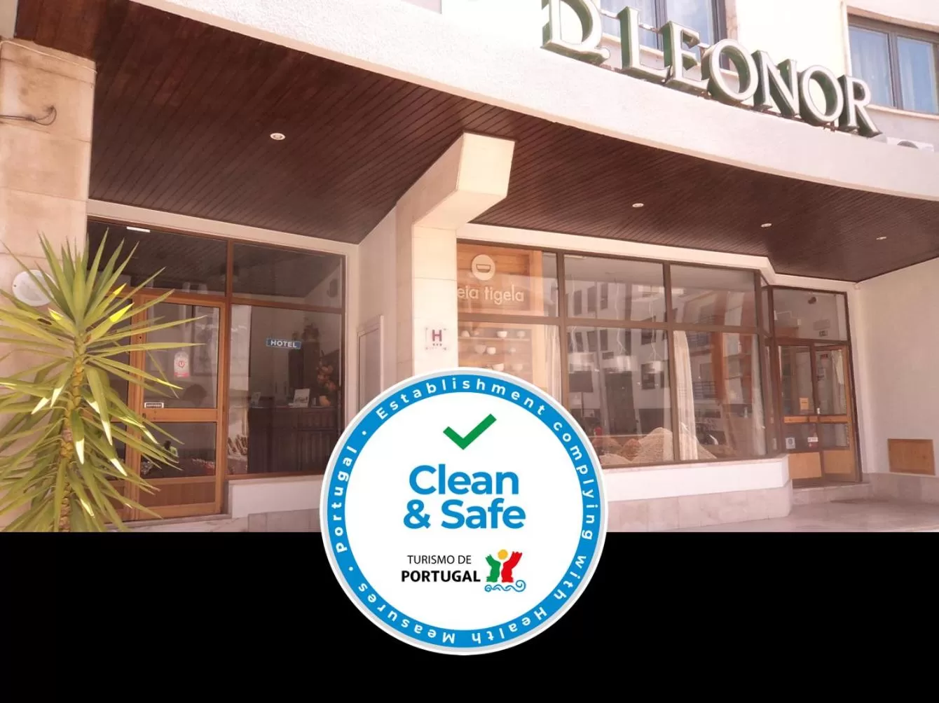 Facade/entrance in Hotel Dona Leonor