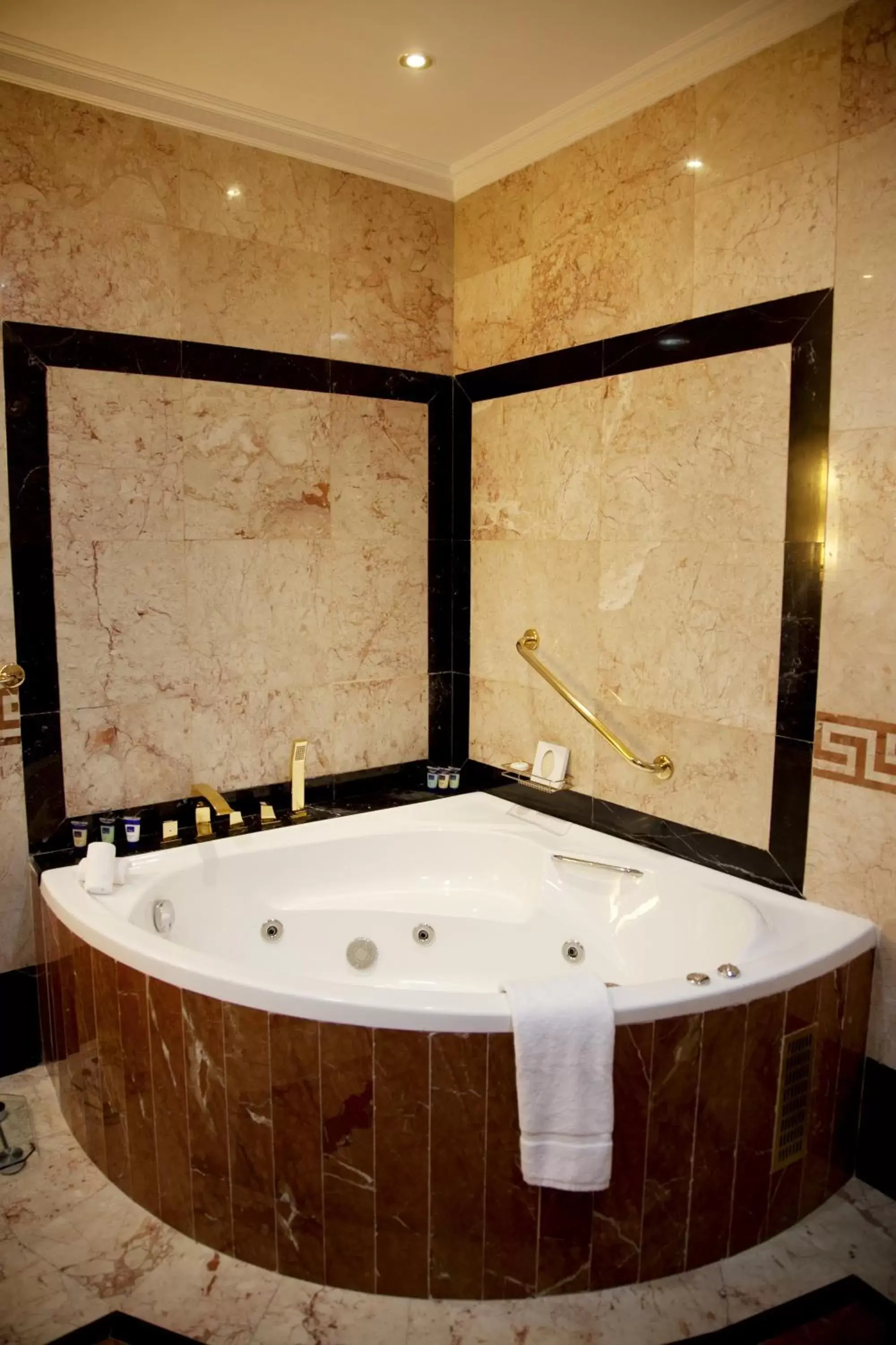 Bathroom in Grand Excelsior Hotel Al Barsha