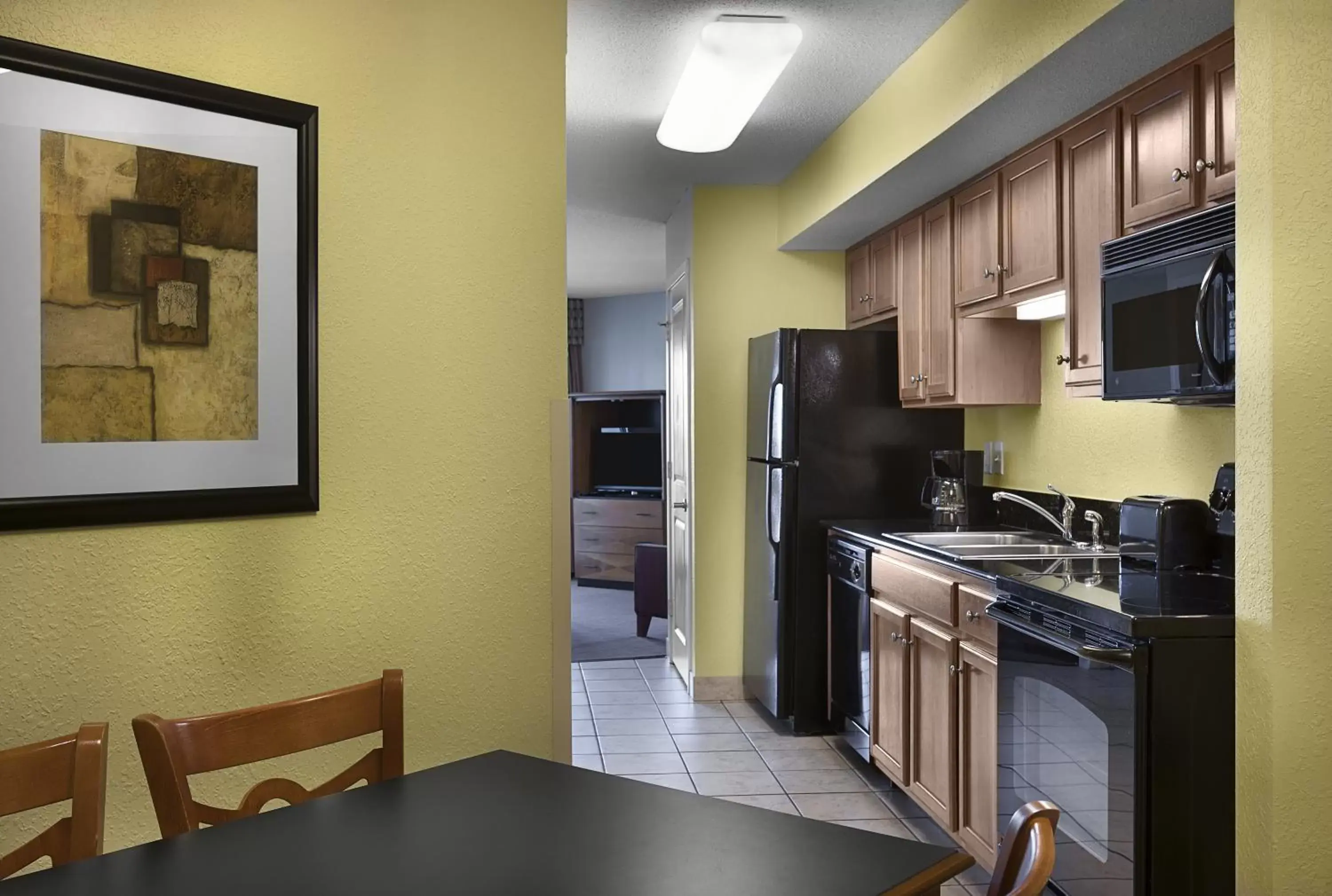 Dining area, Kitchen/Kitchenette in Bay View Resort Myrtle Beach