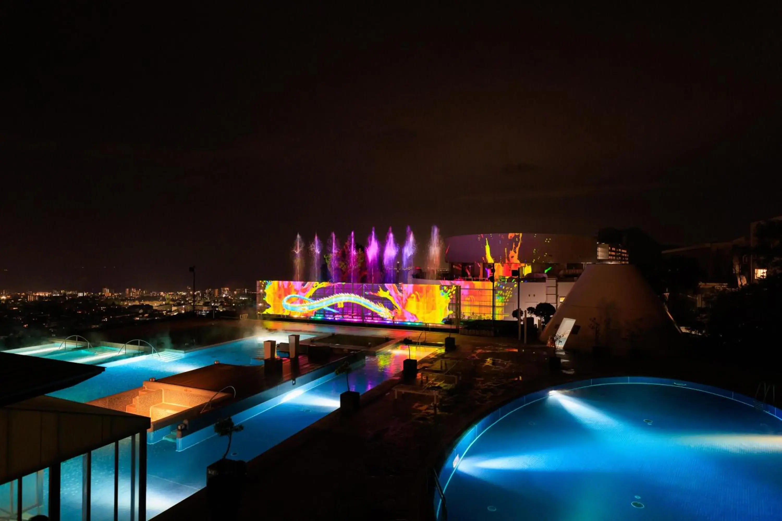 Hot Spring Bath, Pool View in Suginoi Hotel