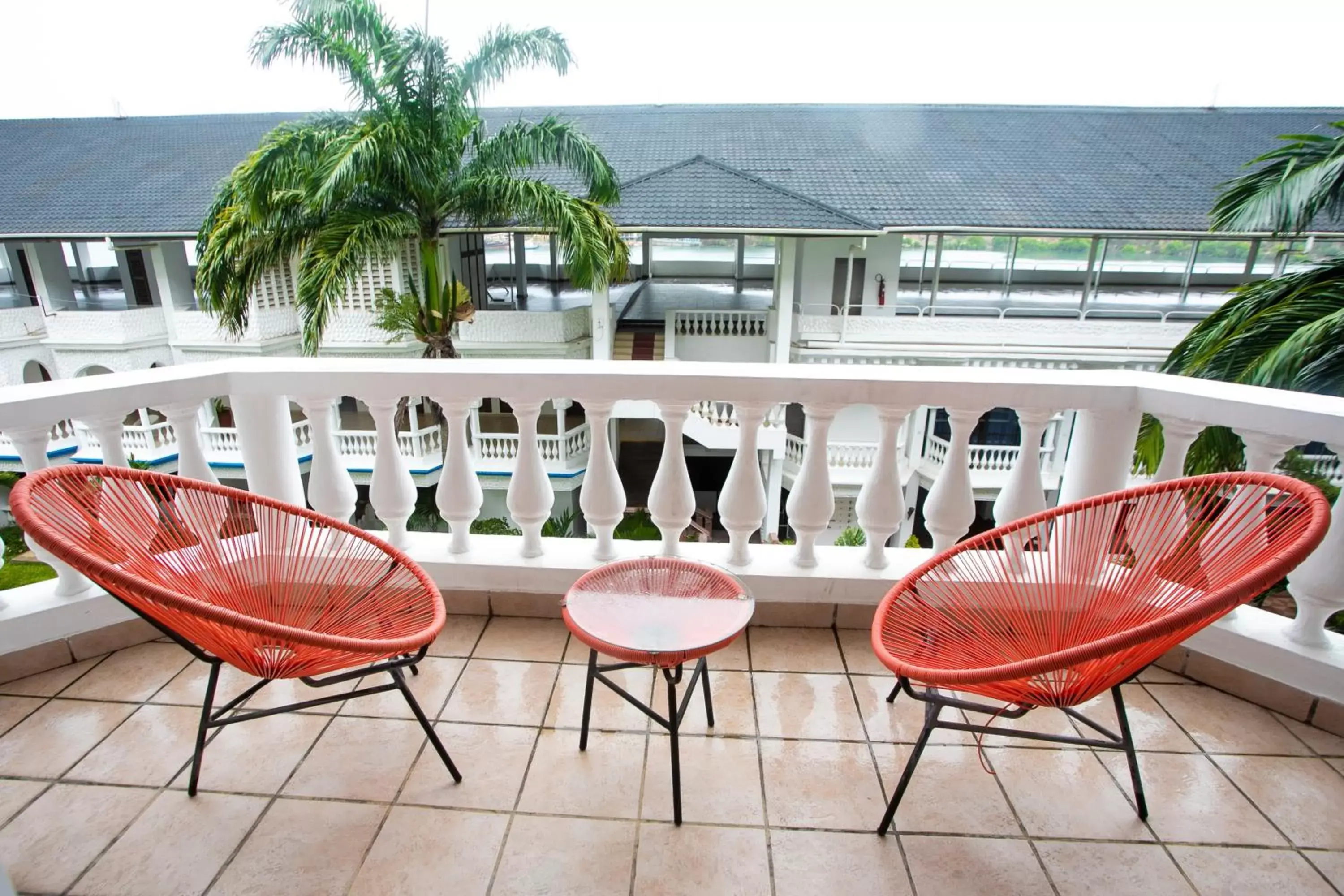 Balcony/Terrace in CityBlue Creekside Hotel & Suites