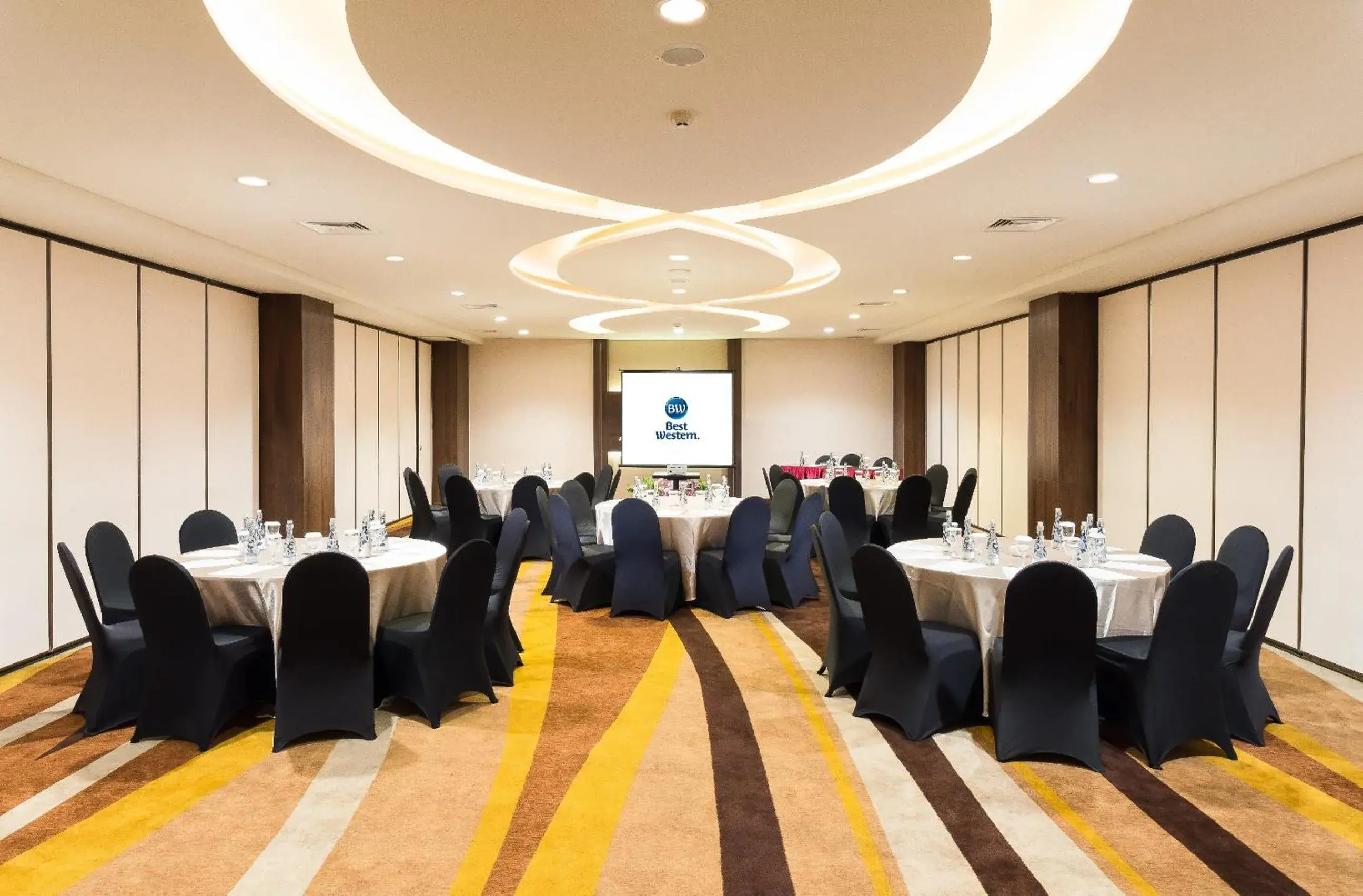 Meeting/conference room in Best Western Papilio Hotel