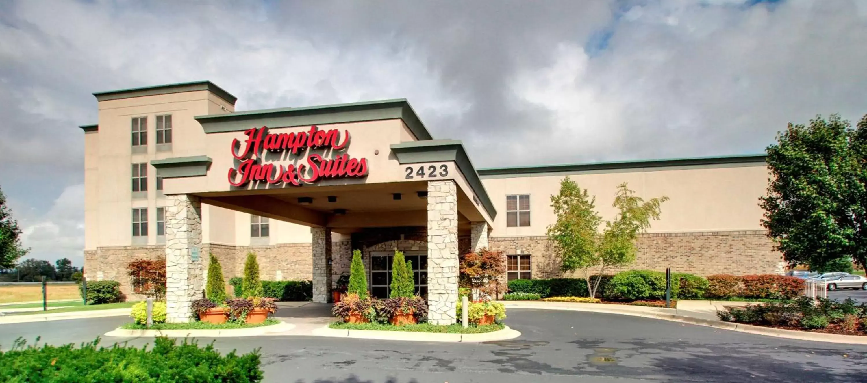 Property Building in Hampton Inn & Suites Chicago/Aurora