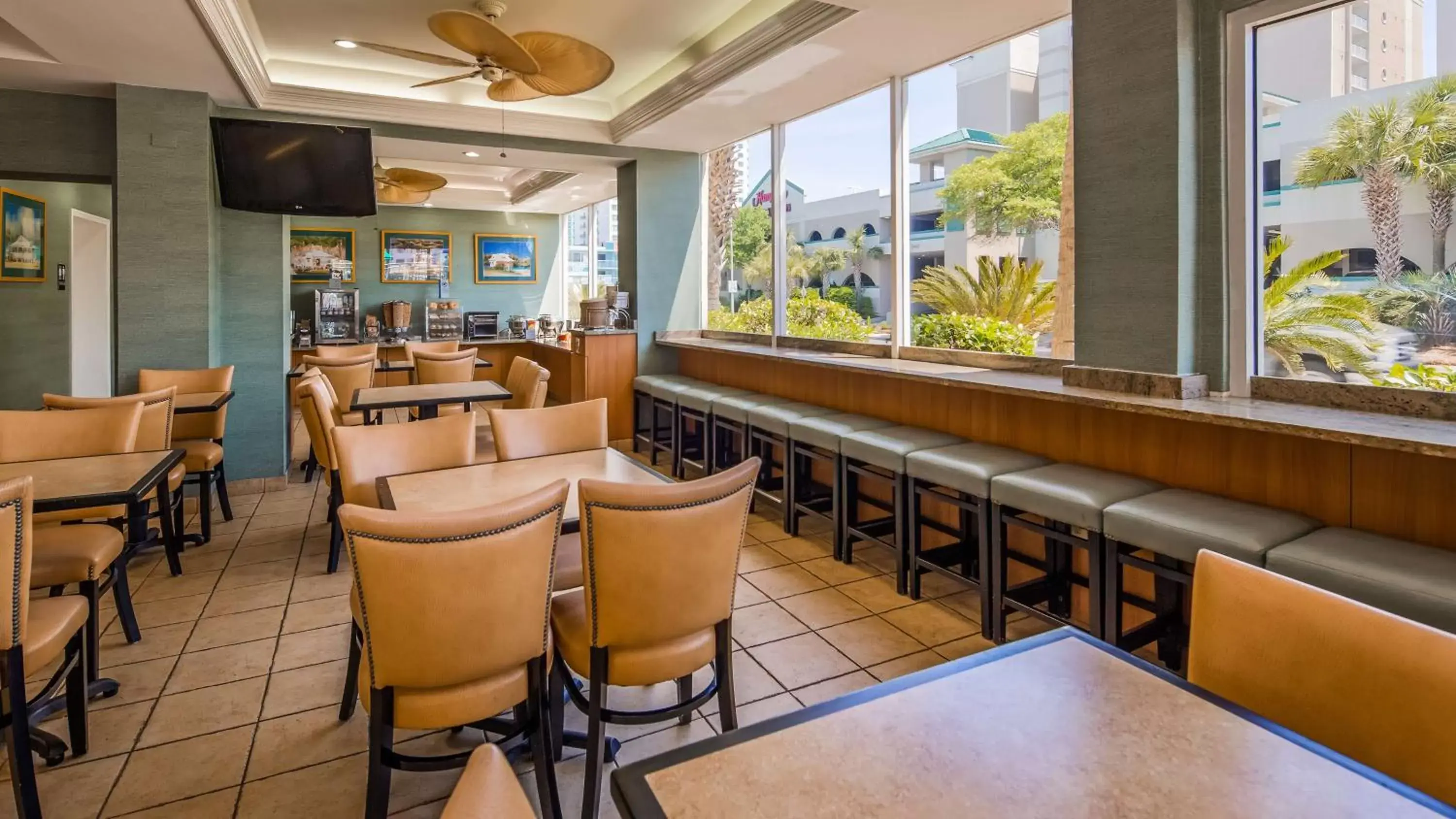 Restaurant/places to eat in The Sandbar Hotel, Trademark Collection by Wyndham Restaurant/places to eat in The Sandbar Hotel, Trademark Collection by Wyndham