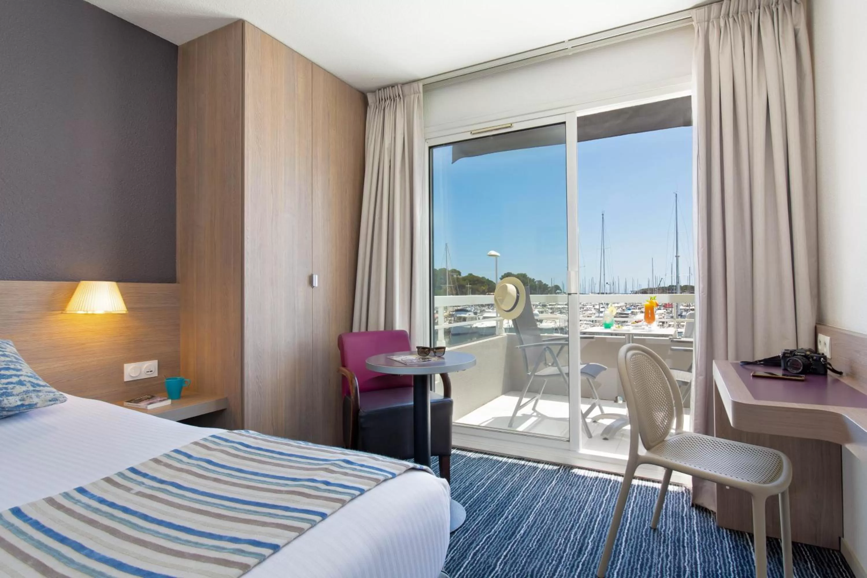 Bedroom, Bed in Best Western Plus La Marina