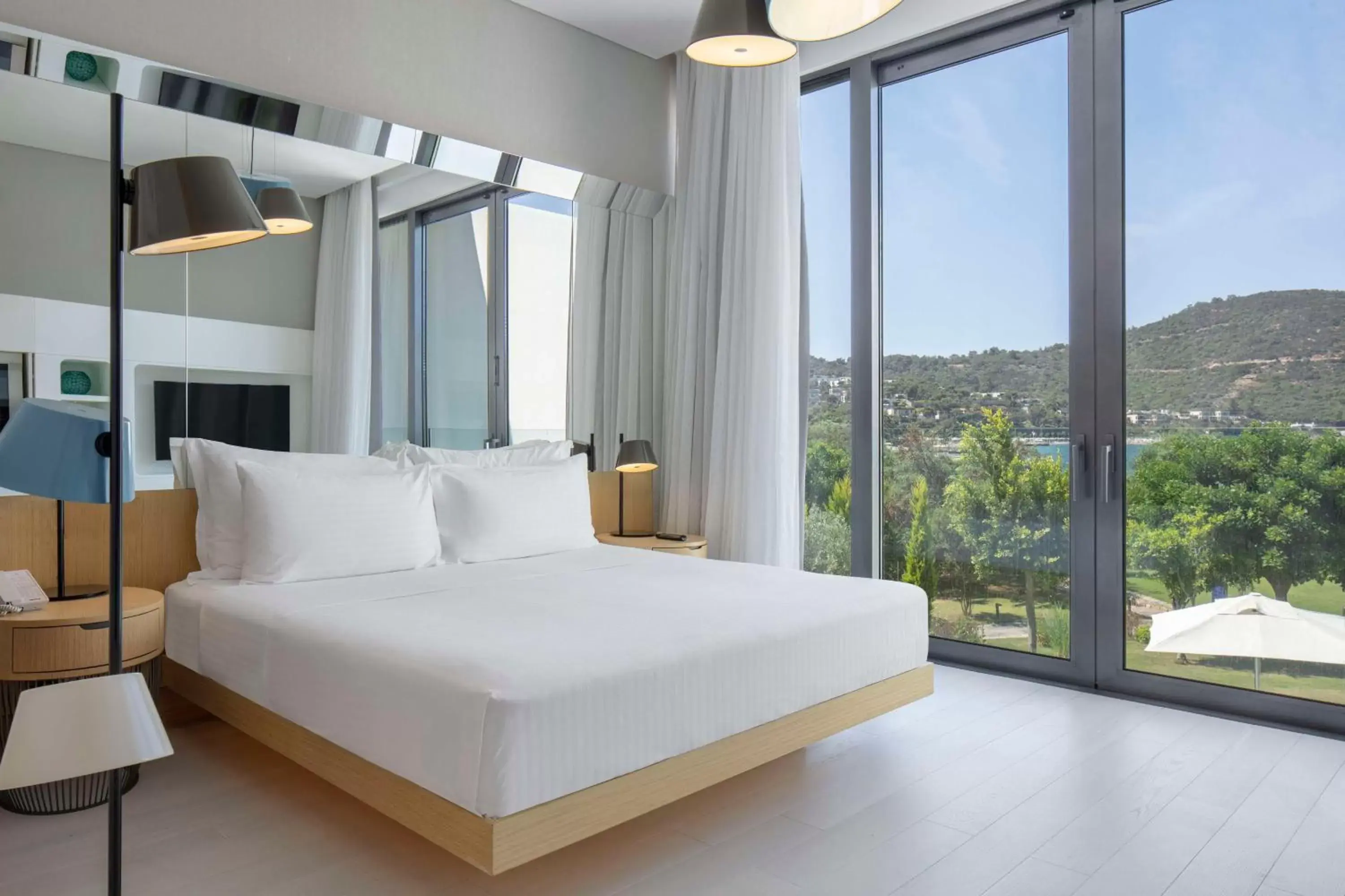 Bed in Susona Bodrum, LXR Hotels & Resorts