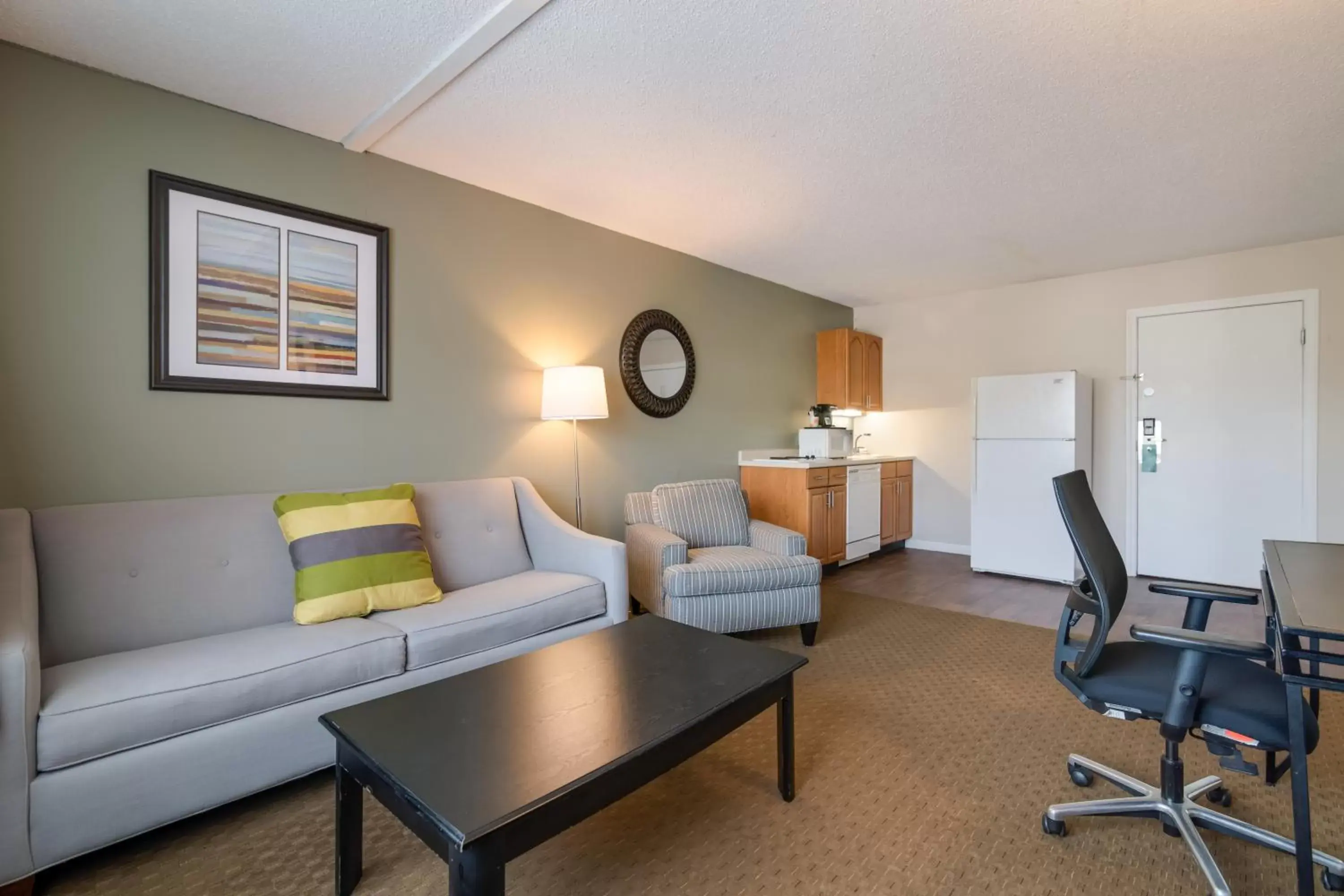 Living room, Seating Area in Quality Inn & Suites