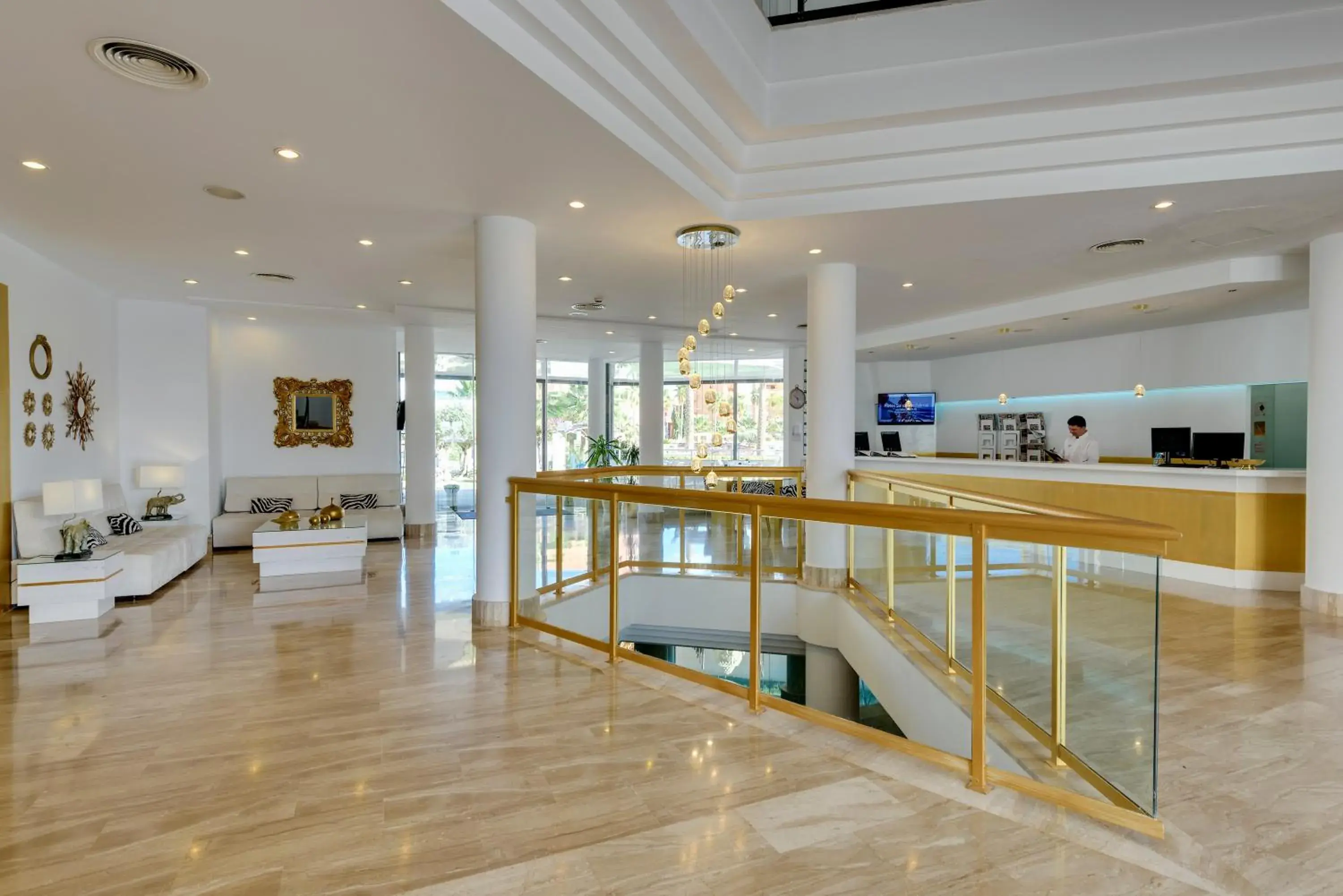 Lobby or reception, Lounge/Bar in Cala Millor Garden Hotel - Adults Only