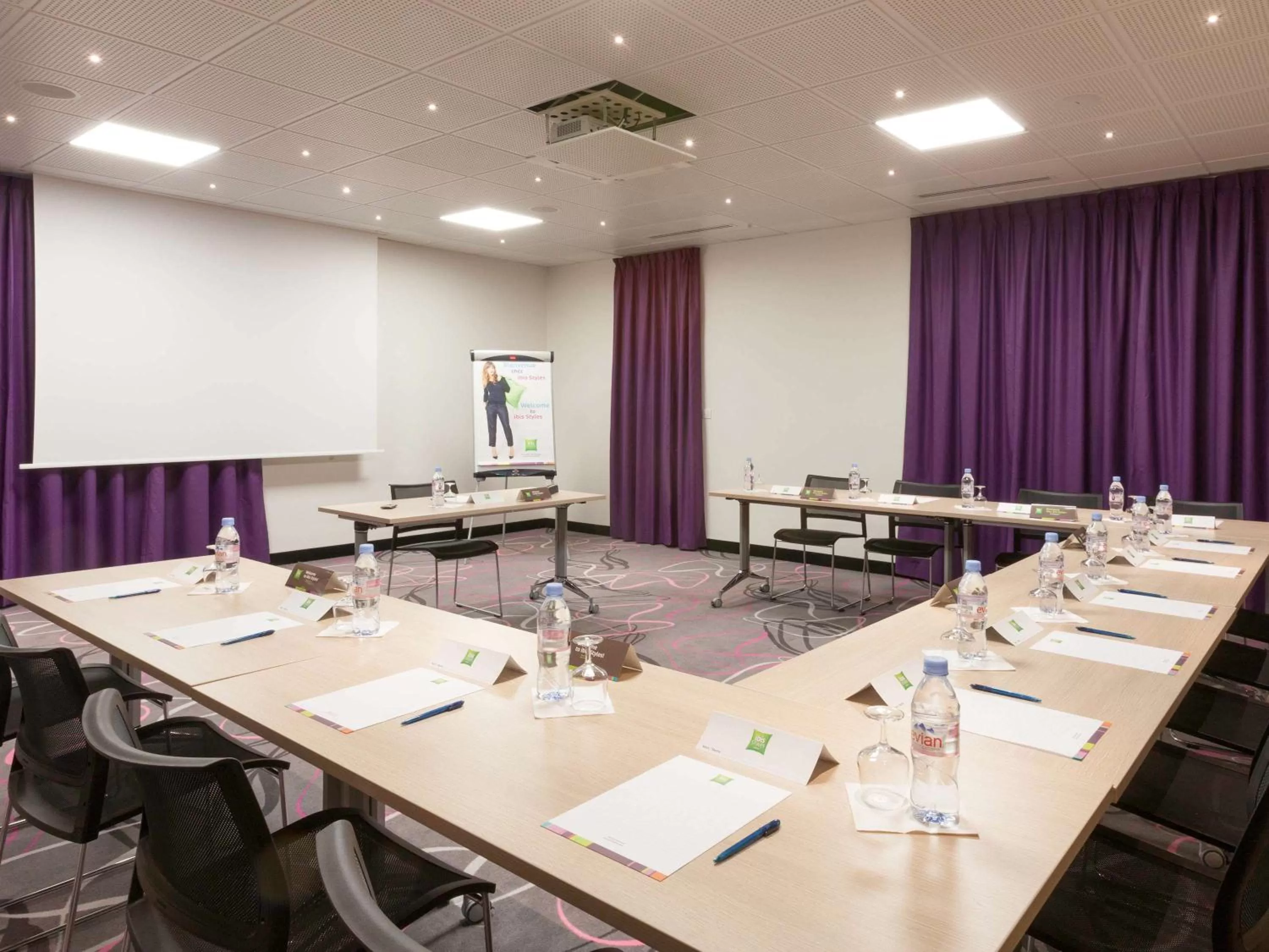 On site in ibis Styles Romans-Valence Gare TGV