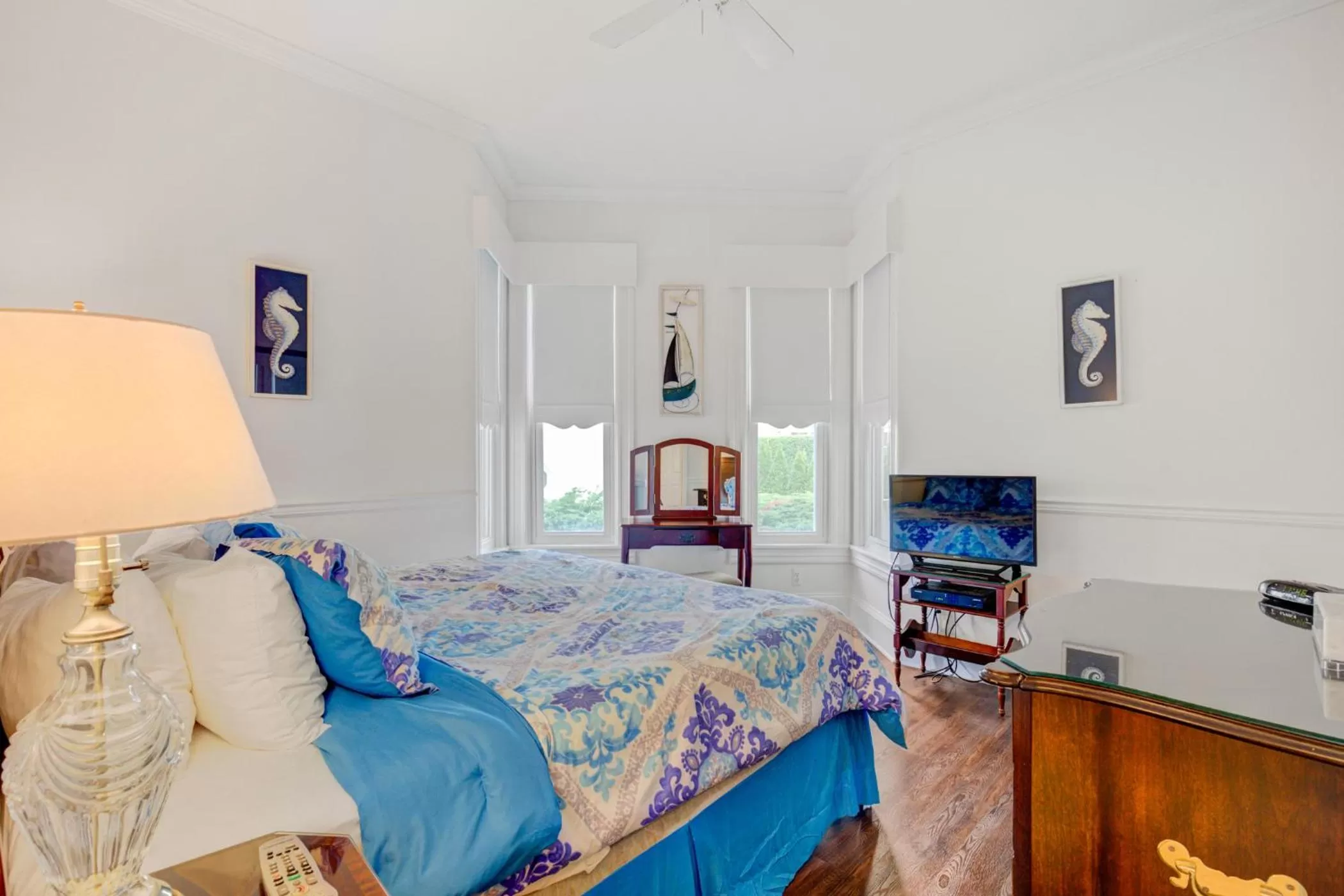 Deluxe Double Room (2 Adults + 1 Child) in The Hewitt Wellington Hotel