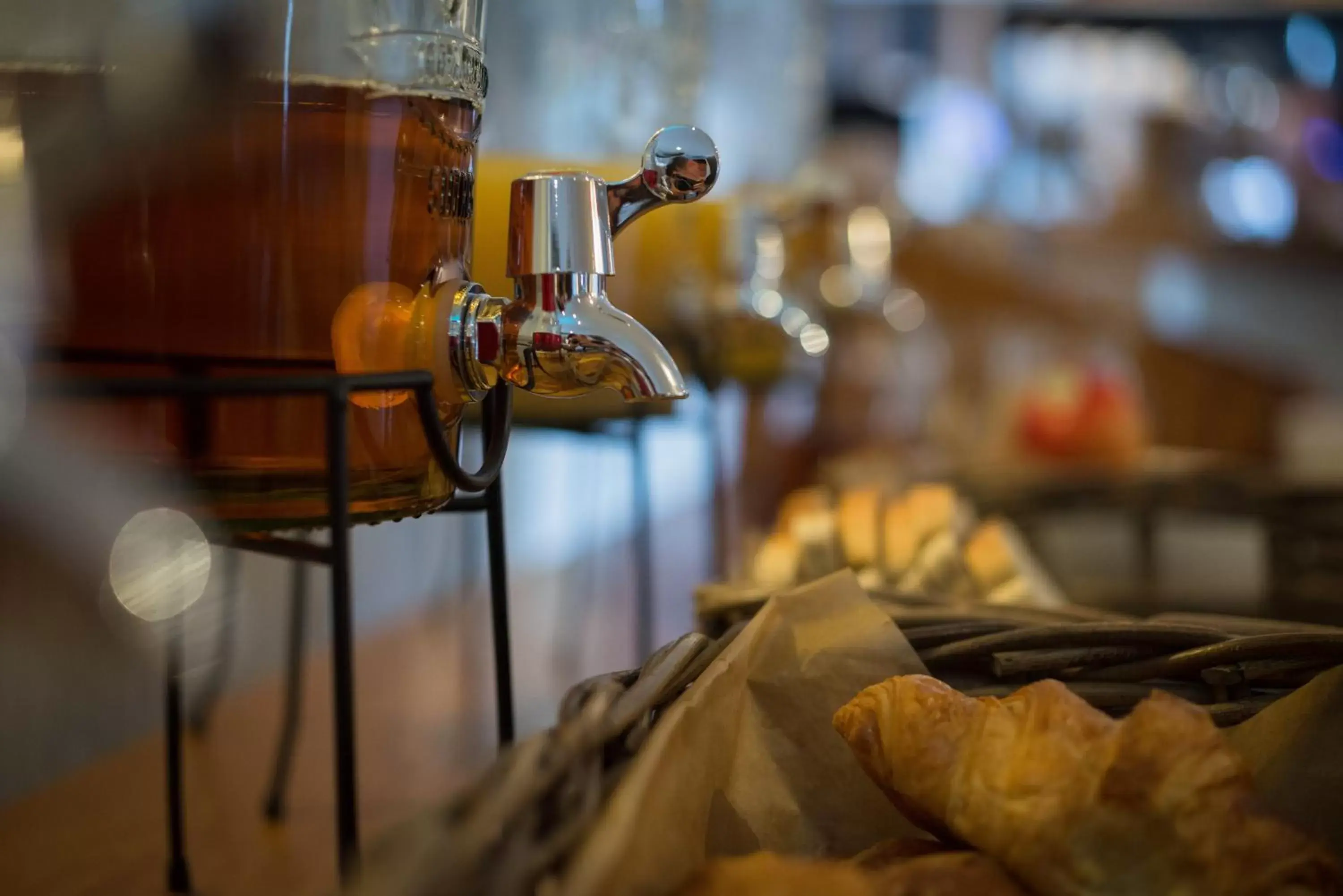 Breakfast in Lifeboat Inn