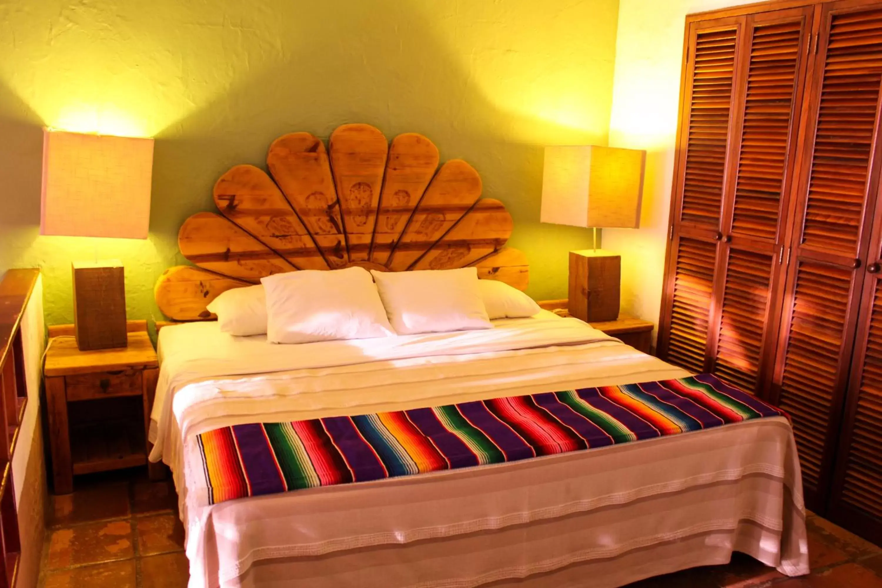 Bed in Villas El Rancho Green Resort