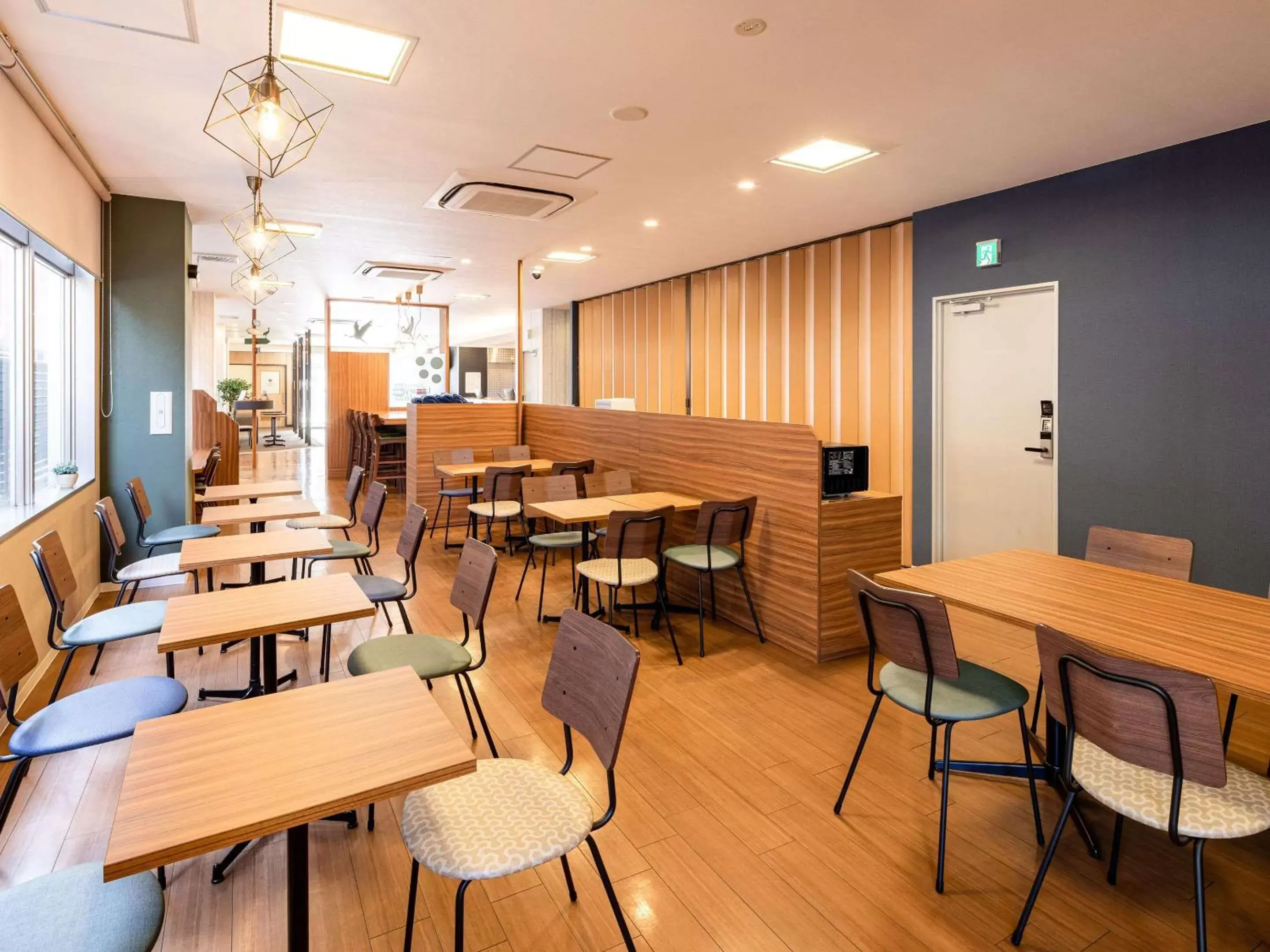 Lobby or reception, Restaurant/Places to Eat in Comfort Hotel Shin Yamaguchi