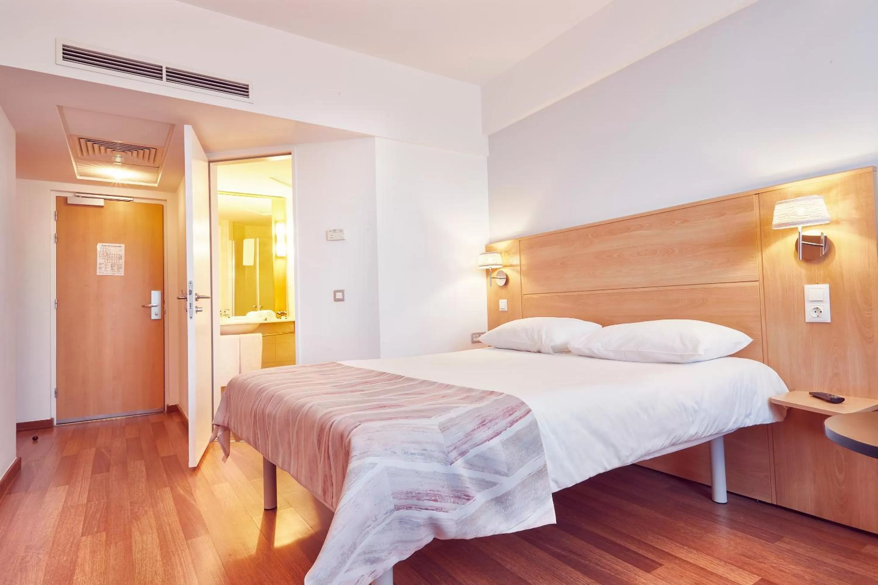 Photo of the whole room, Bed in MyContinental Sibiu