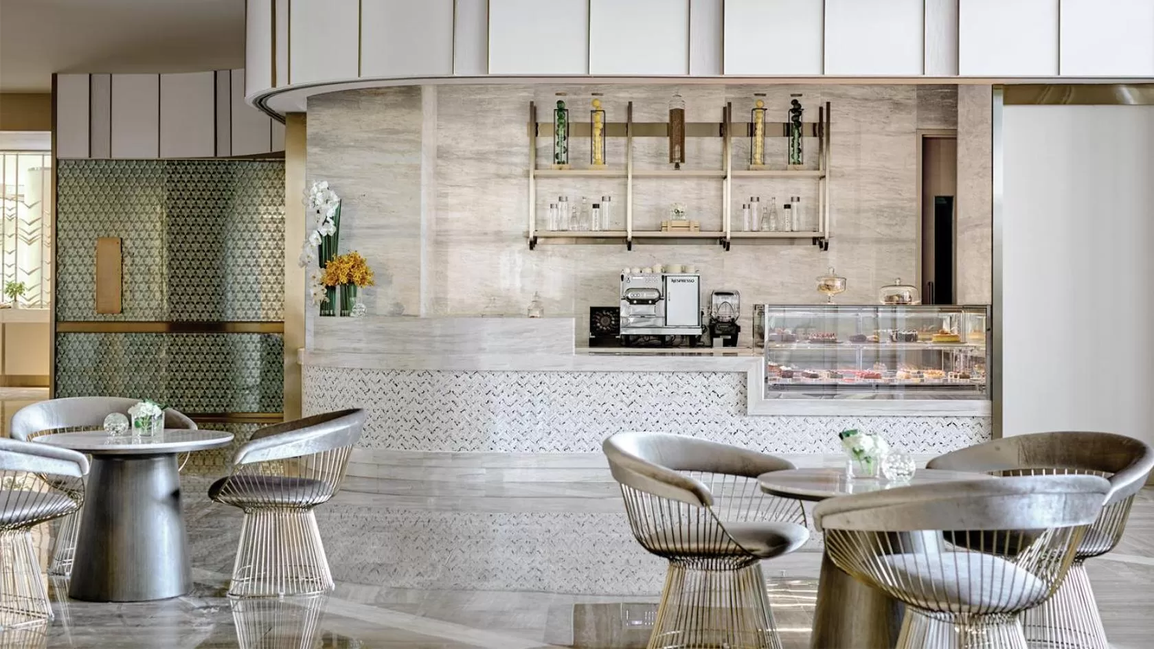 Lounge or bar in Cordis, Beijing Capital Airport By Langham Hospitality Group