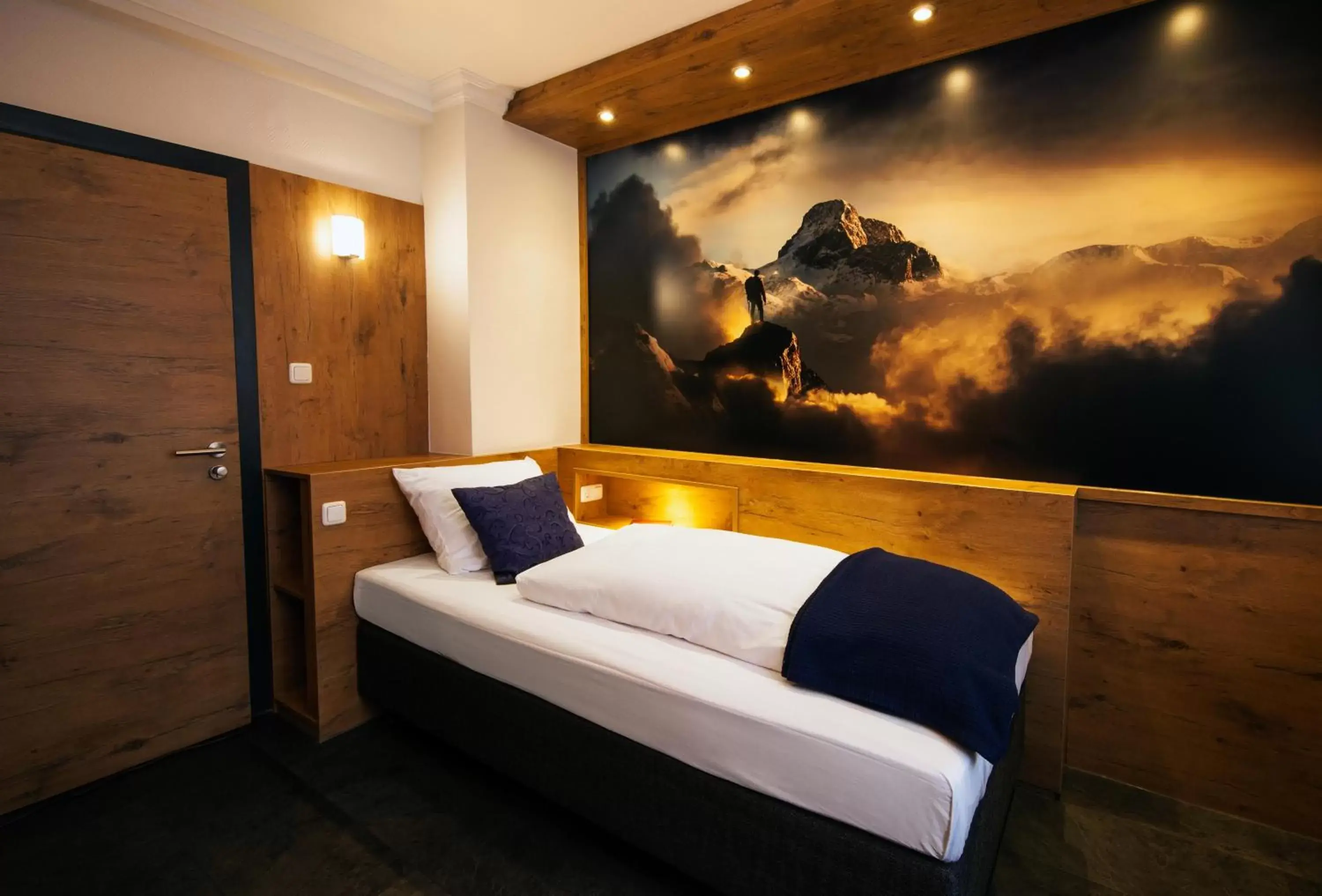 Bedroom, Bed in Paulaner am Dom Hotel
