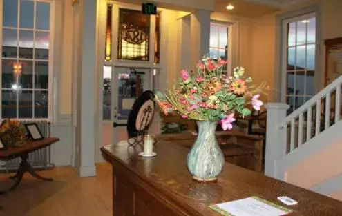 Lobby or reception in Windsor Hotel & Restaurant