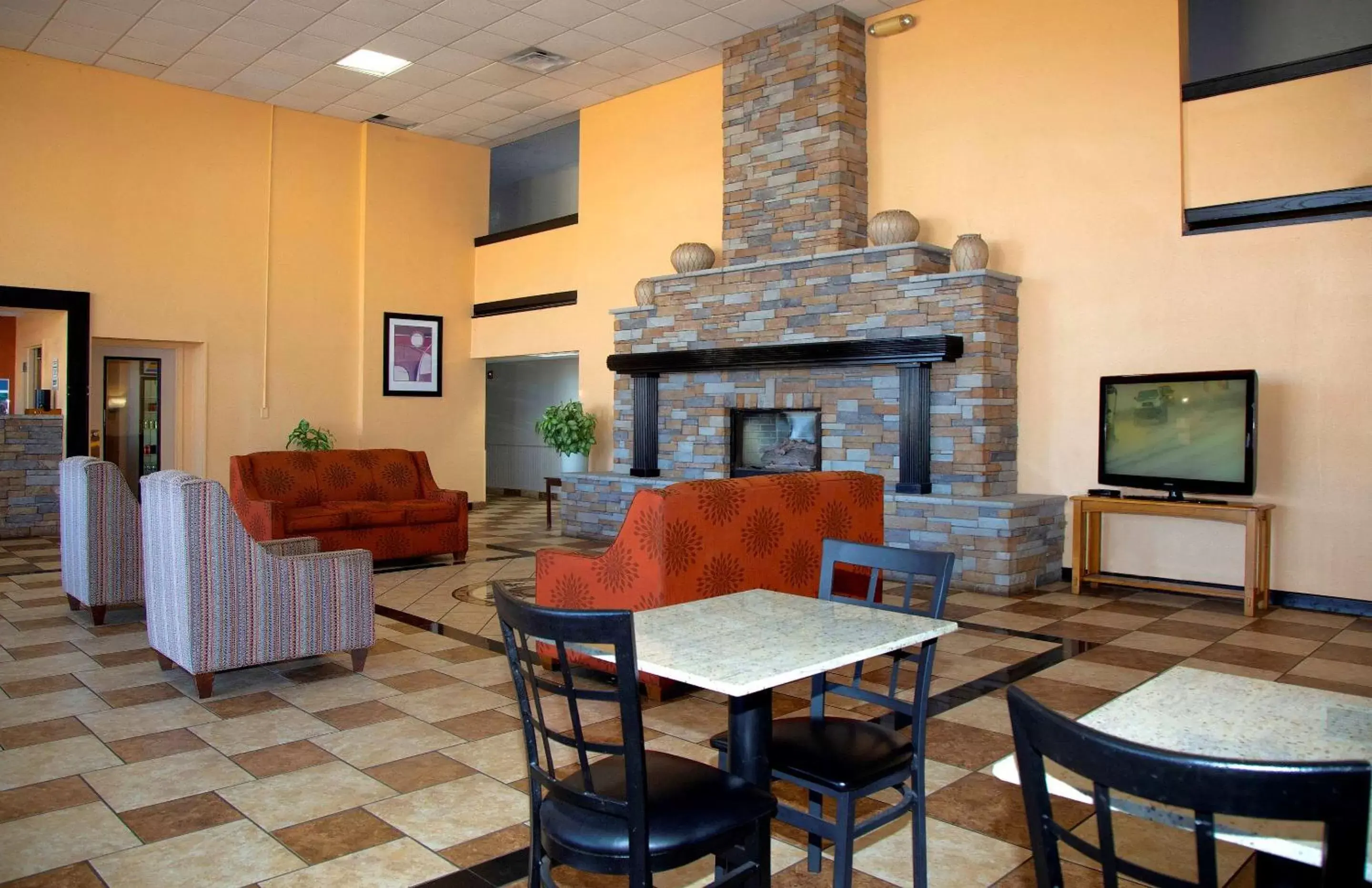 Lobby or reception, Lounge/Bar in Econo Lodge