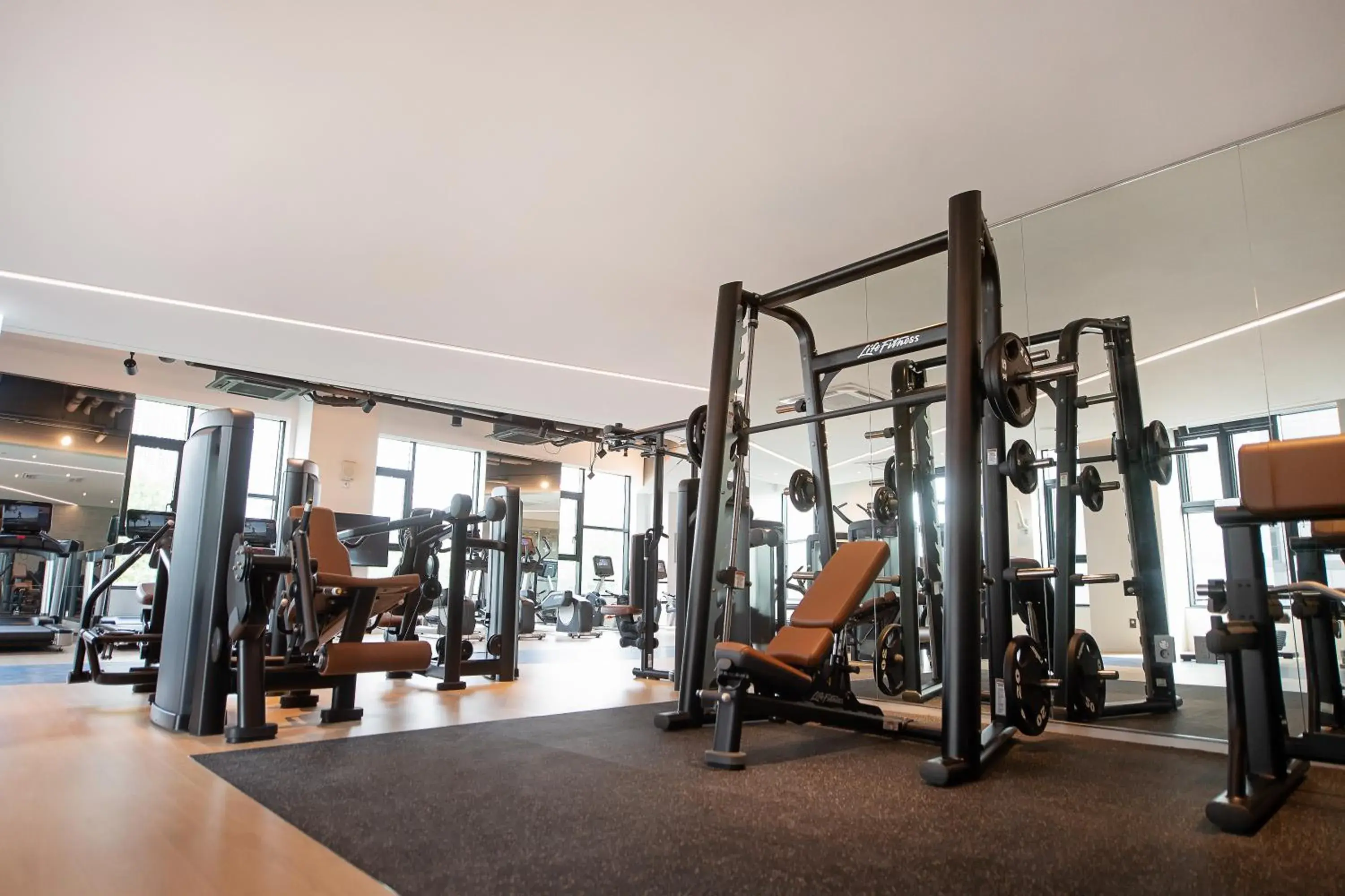 Fitness Center/Facilities in Orakai Daehakro Hotel