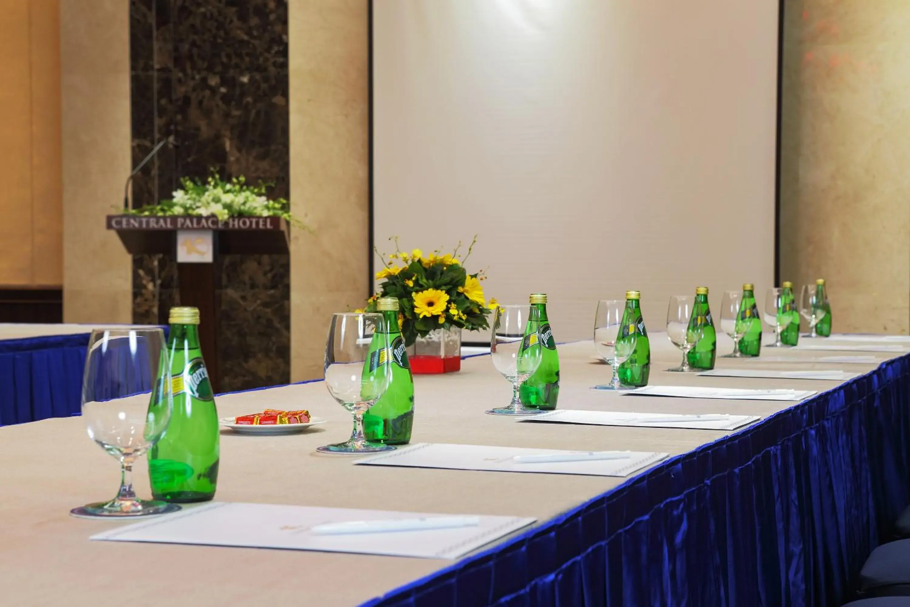 Meeting/conference room in Central Palace Hotel