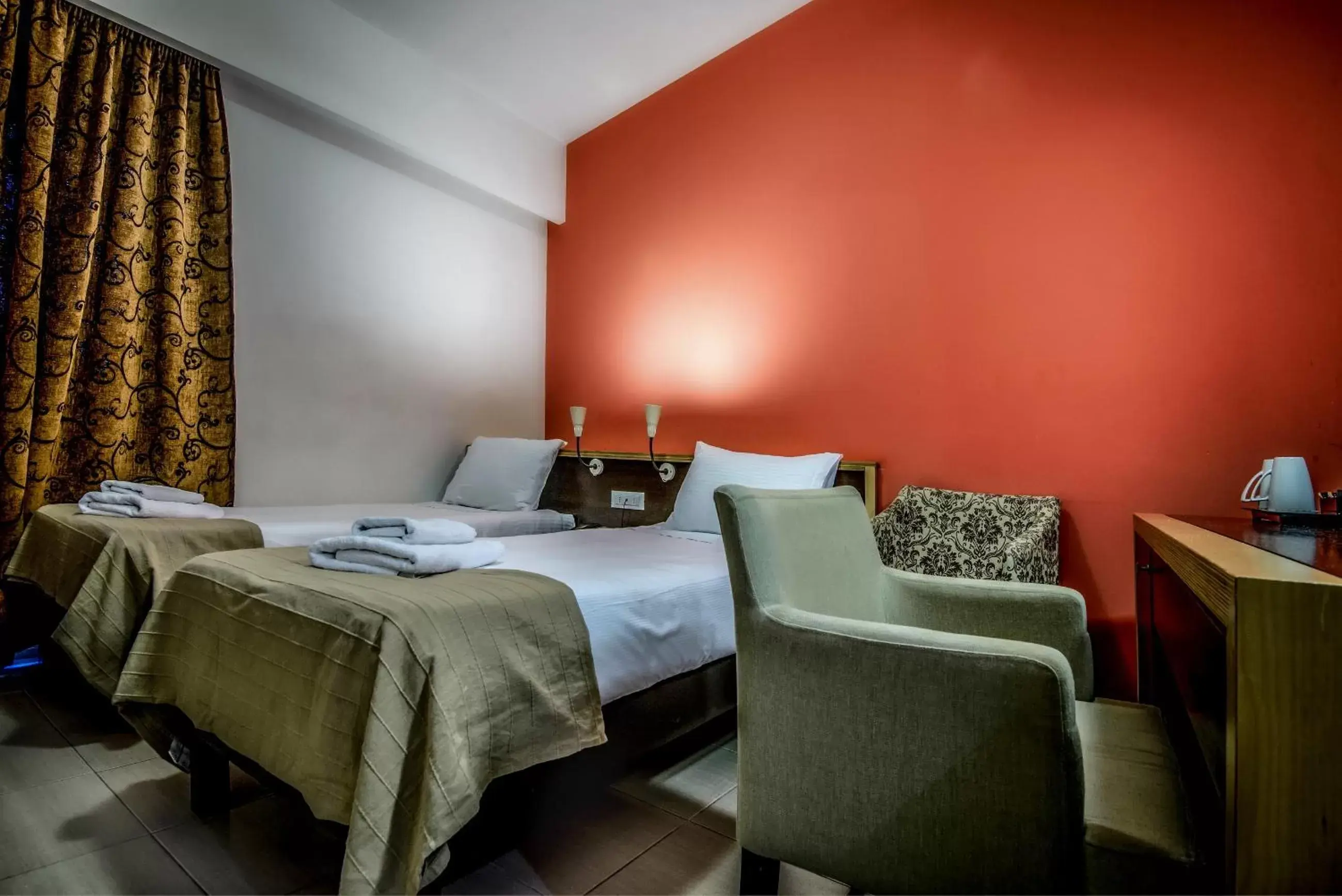 Bedroom in Iraklion Hotel