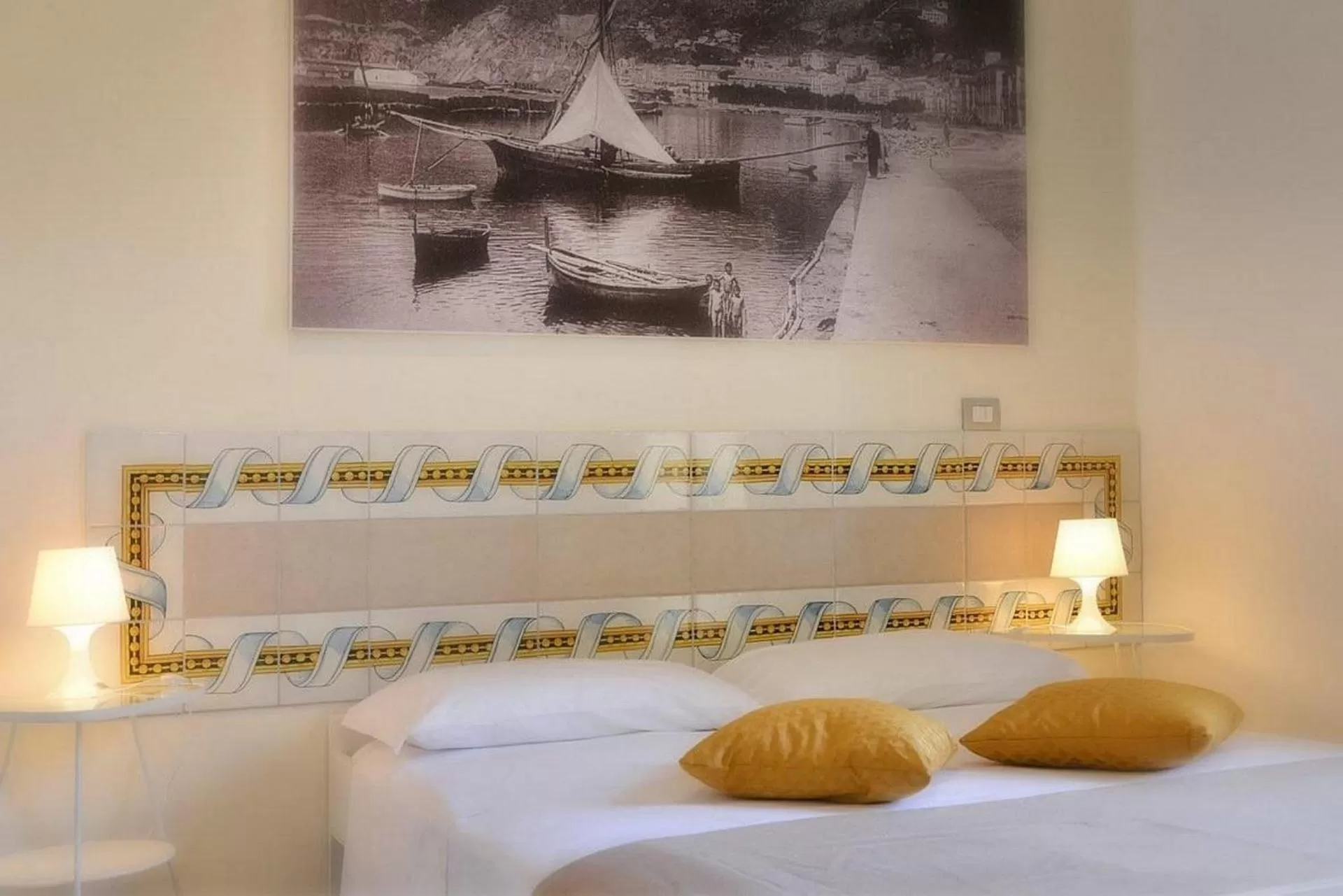 Bed in Santi e Saraceni Rooms