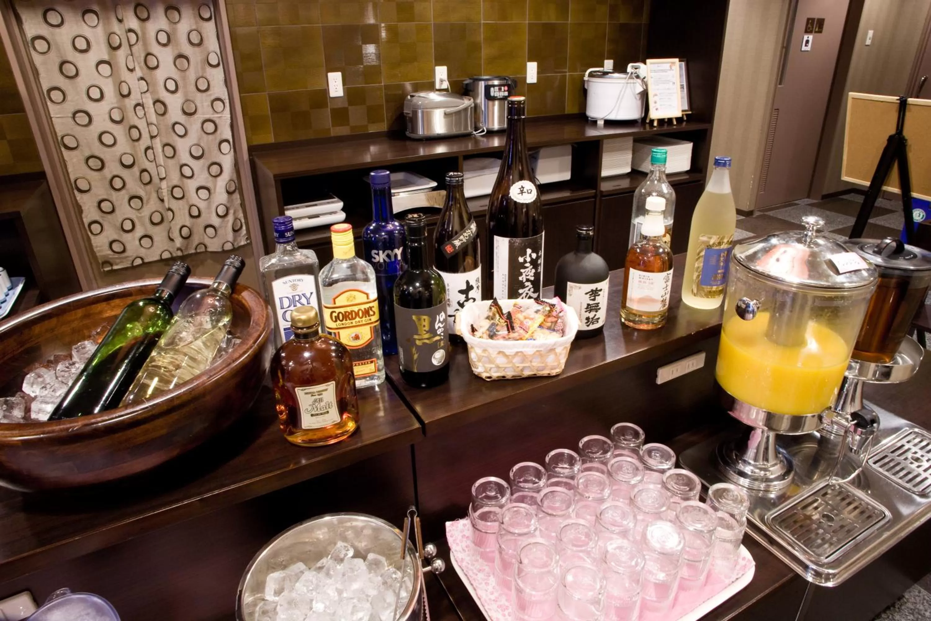 Food and drinks in Kuretake-Inn Kikugawa I.C.