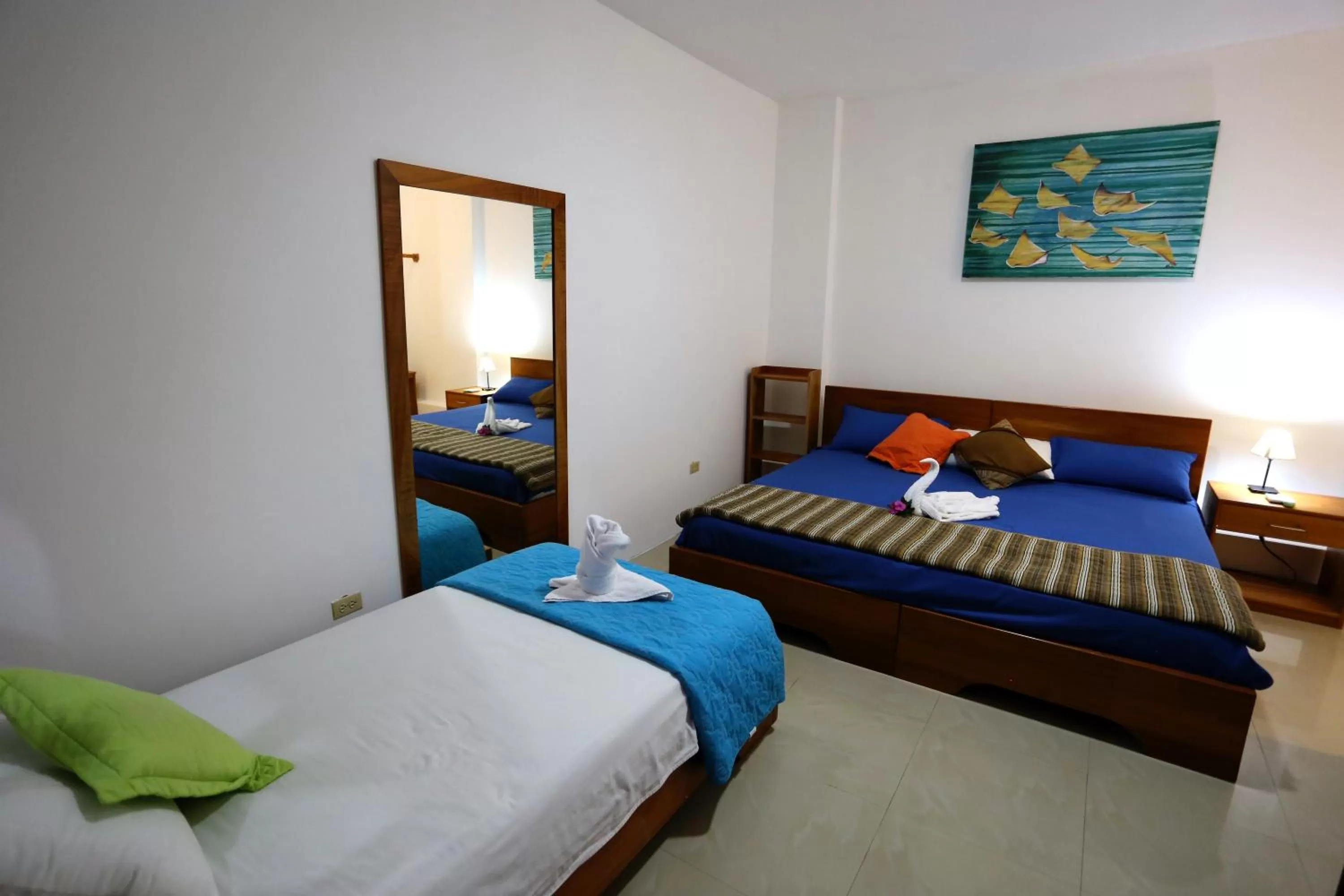 Photo of the whole room, Bed in The Galapagos Pearl B&B